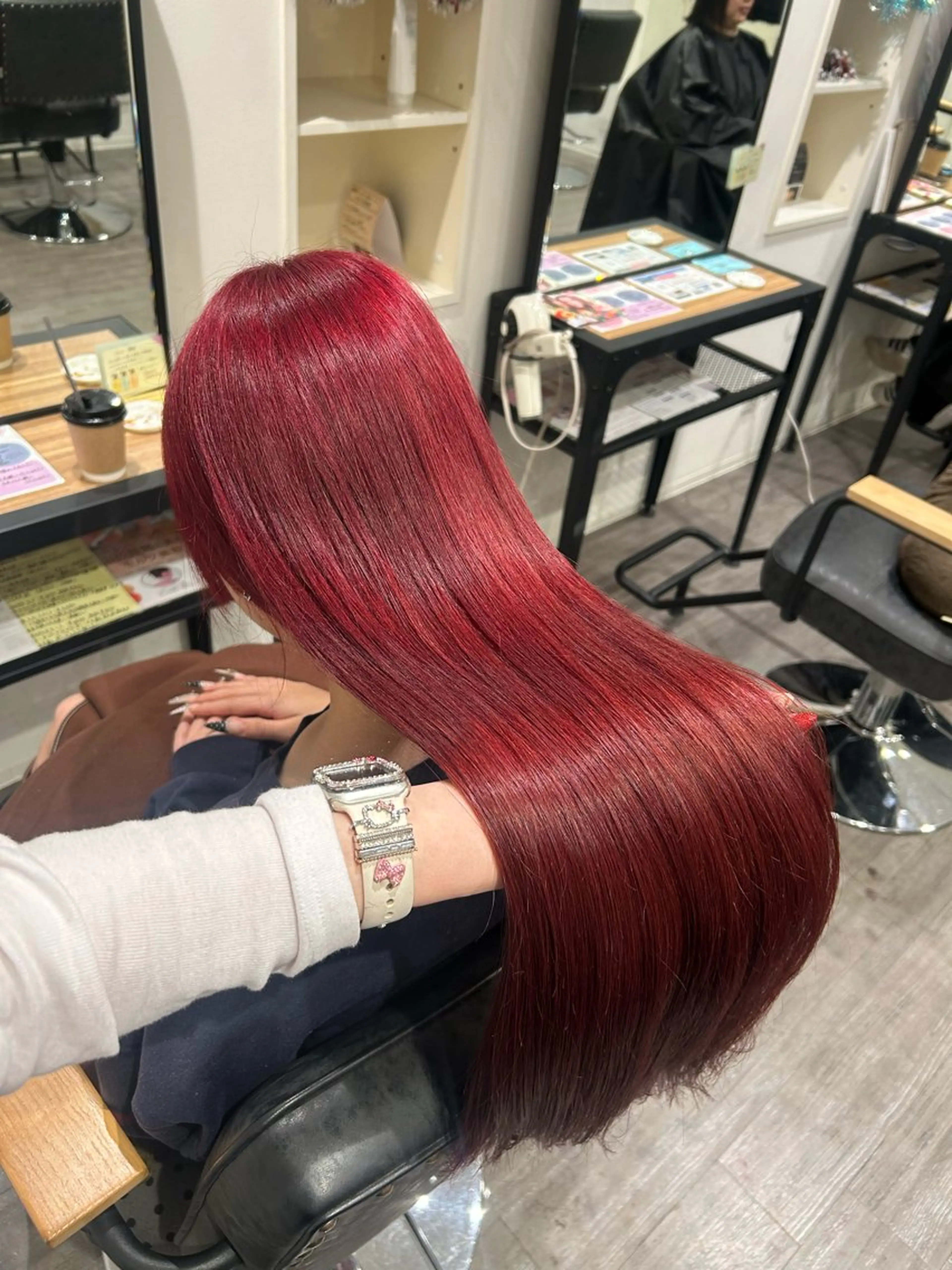 ロング カラー レッドカラー ヘアカラー トリートメント cocotte 💟草間紫音💟のヘアスタイル