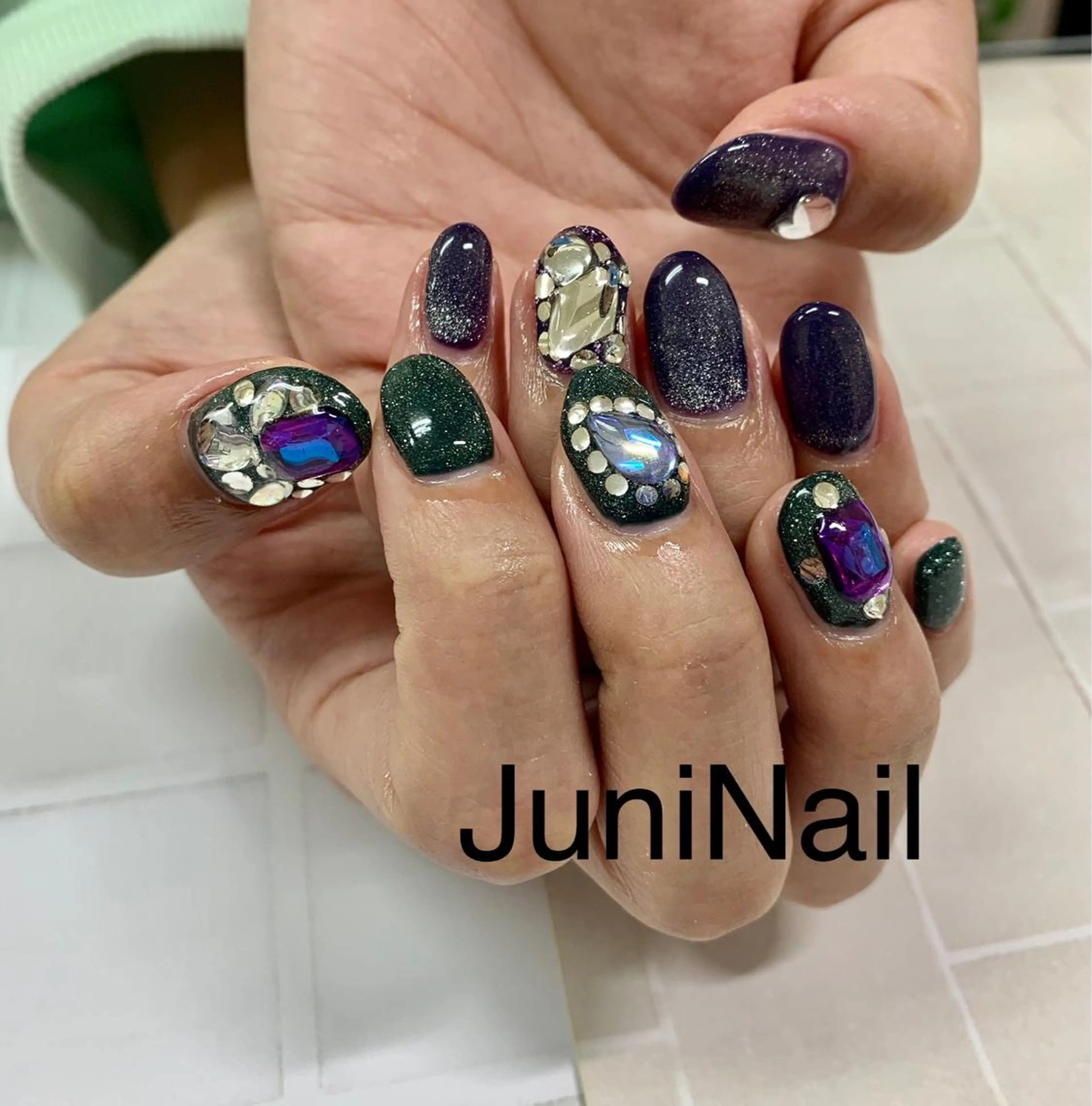 ネイル ハンドネイル JuniNail 주니네일🇰🇷suのネイルデザイン