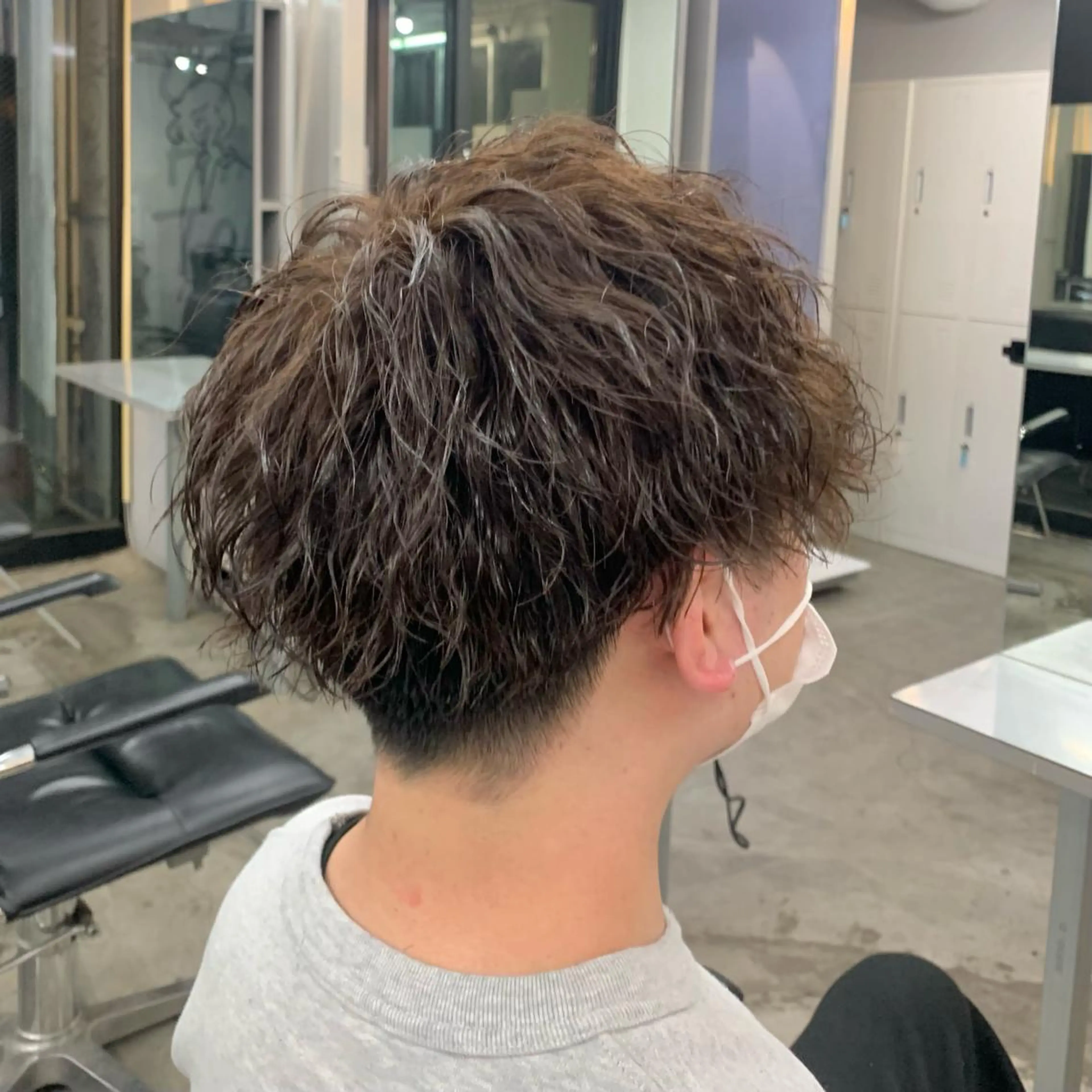 ショート カラー パーマ メンズ メンズブリーチ マッシュ ブリーチ 透明感カラー ブリーチなしカラー カット ヘアカラー パーマ メンズ特化美容師/ 藤戸 椋のヘアスタイル