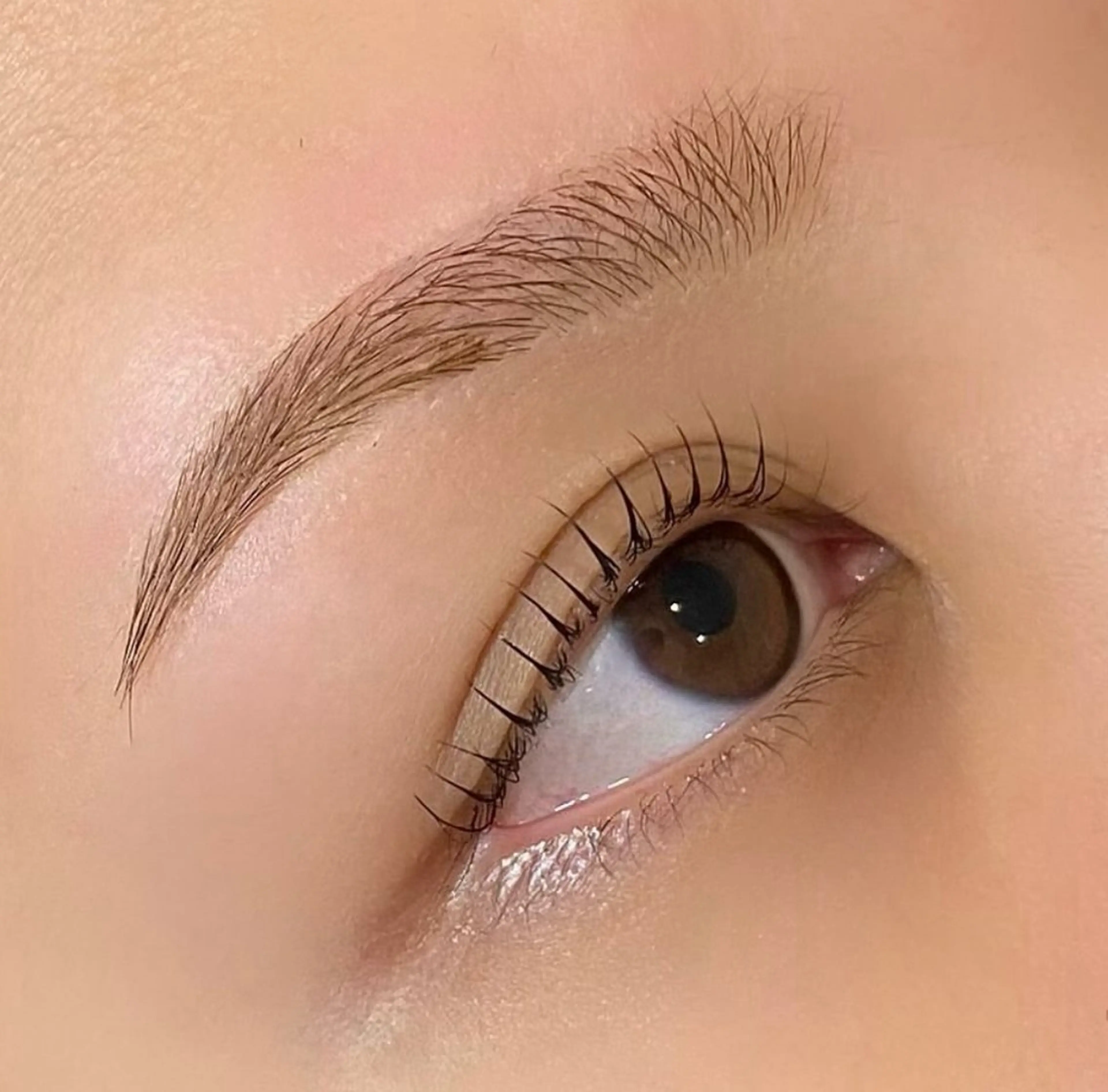 アイブロウ アトリエ ハルミナのネイルデザイン