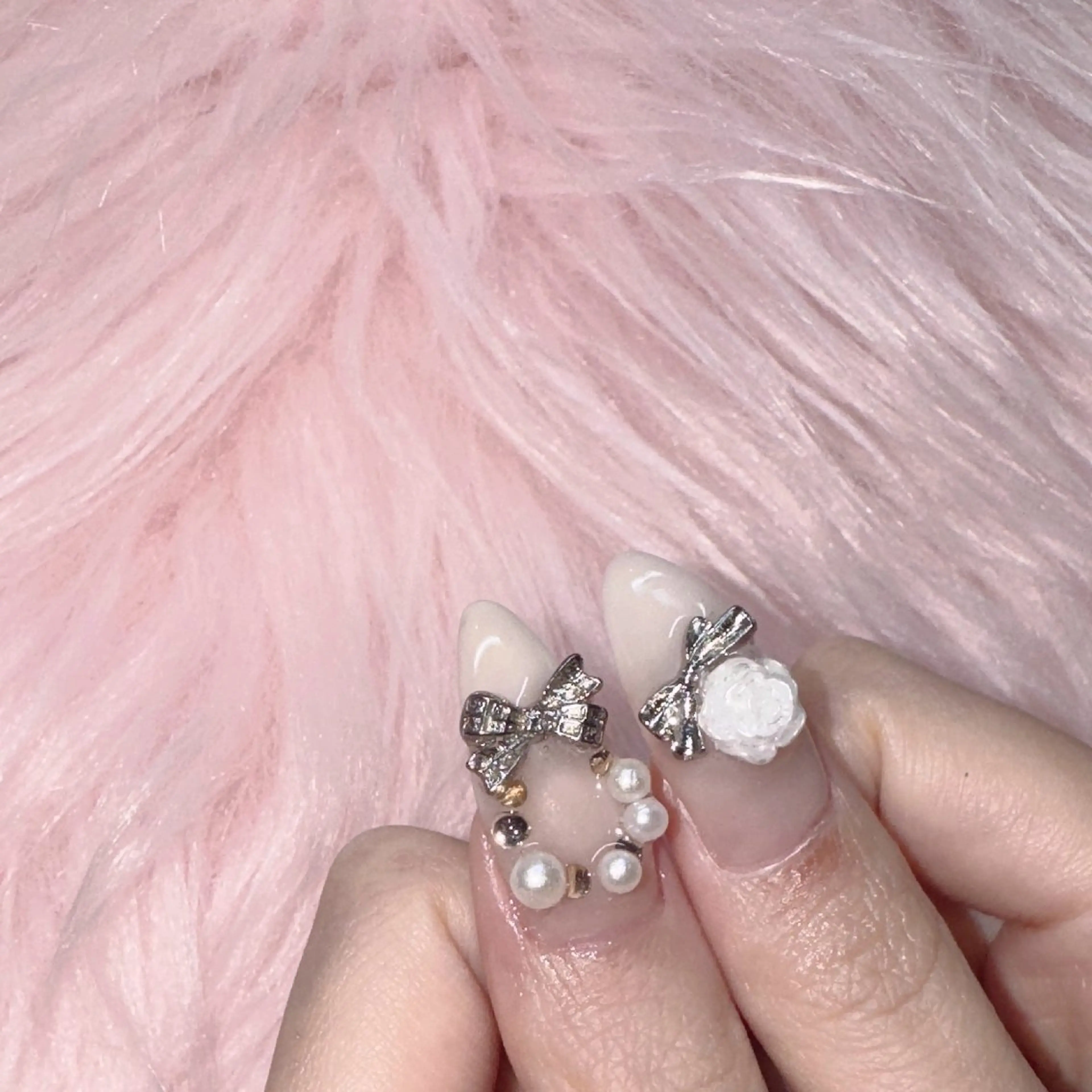 ネイル ハンドネイル RIEKO🍒 ワンホン♡推しネイルのネイルデザイン