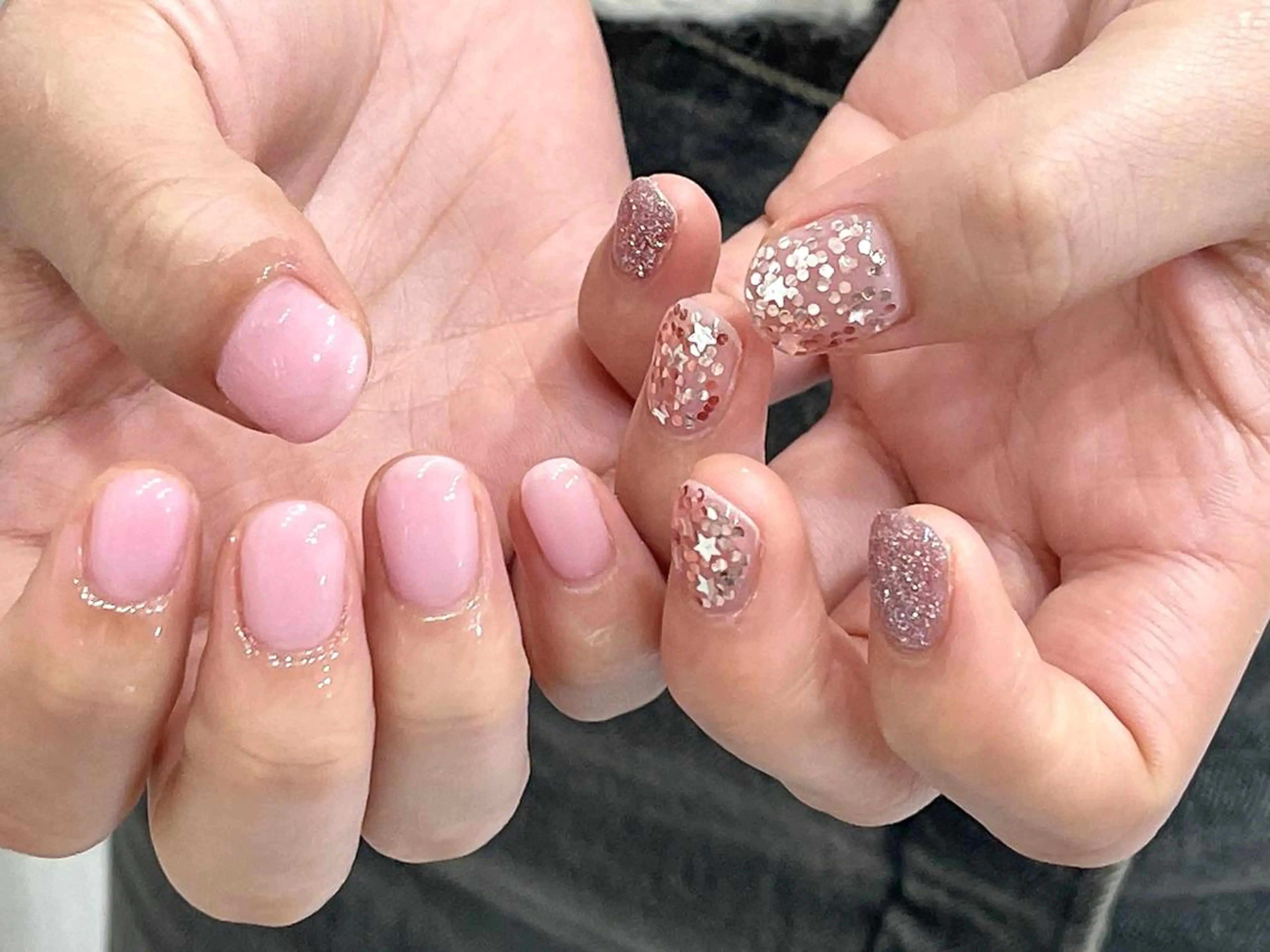 ネイル アートネイル 持ち込み Shis_🦄shi 韓国風キラキラネイルのネイルデザイン