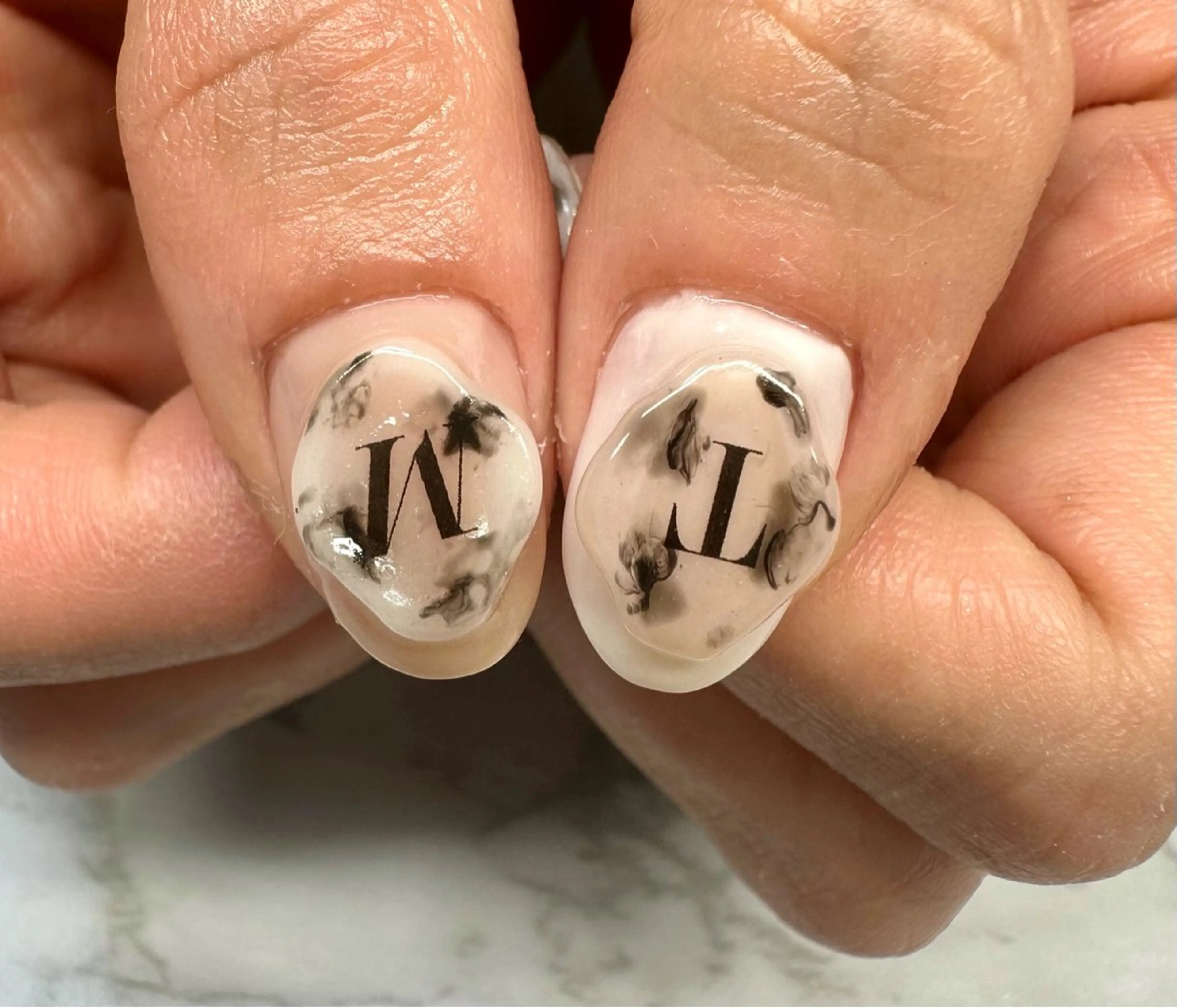 ネイル アニマル柄 アートネイル ミラーネイル ニュアンスネイル M.N_ nailのネイルデザイン