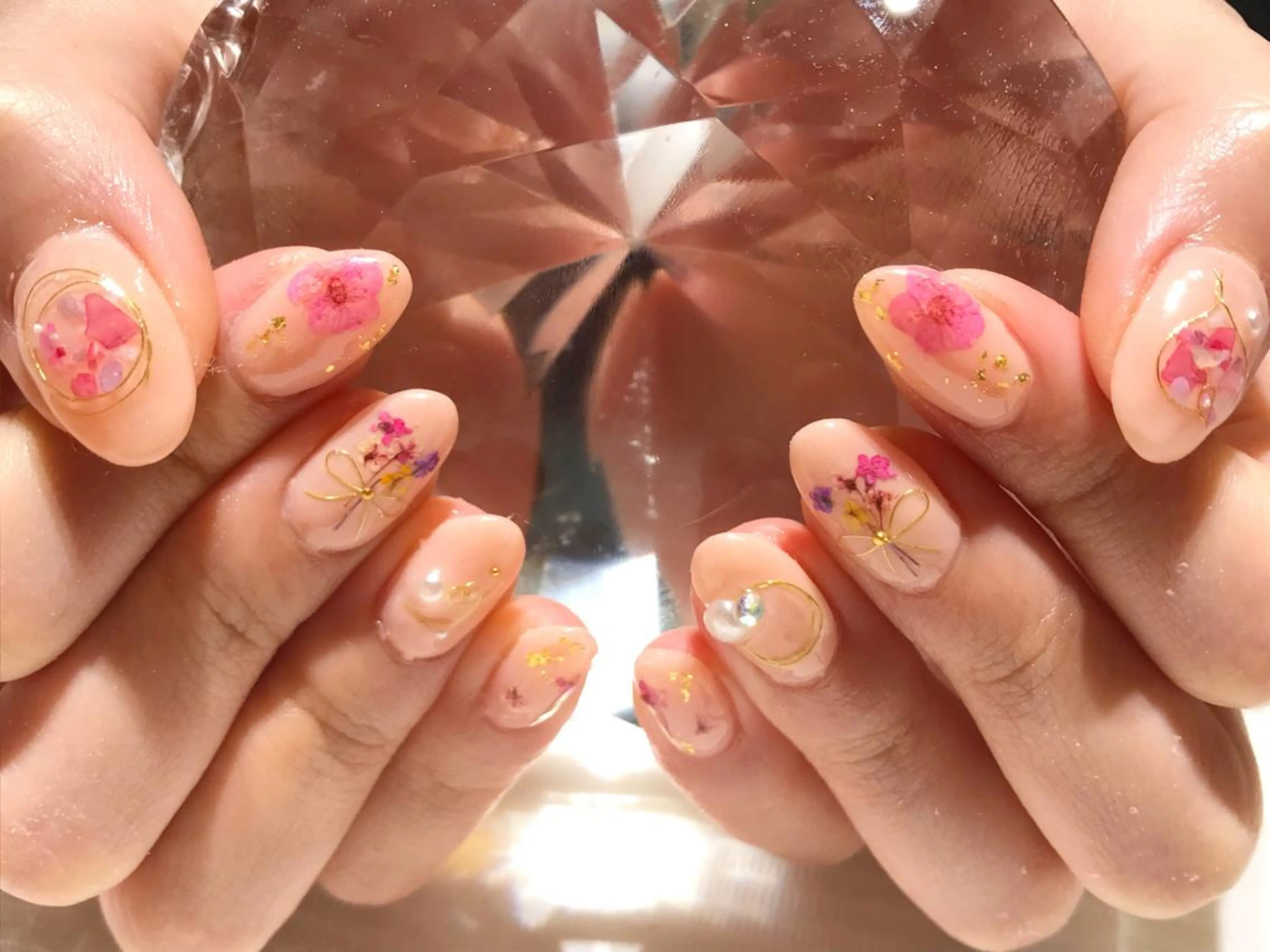 ネイル アートネイル フラワーネイル ジェルネイル ワンカラーネイル YUN 💅のネイルデザイン