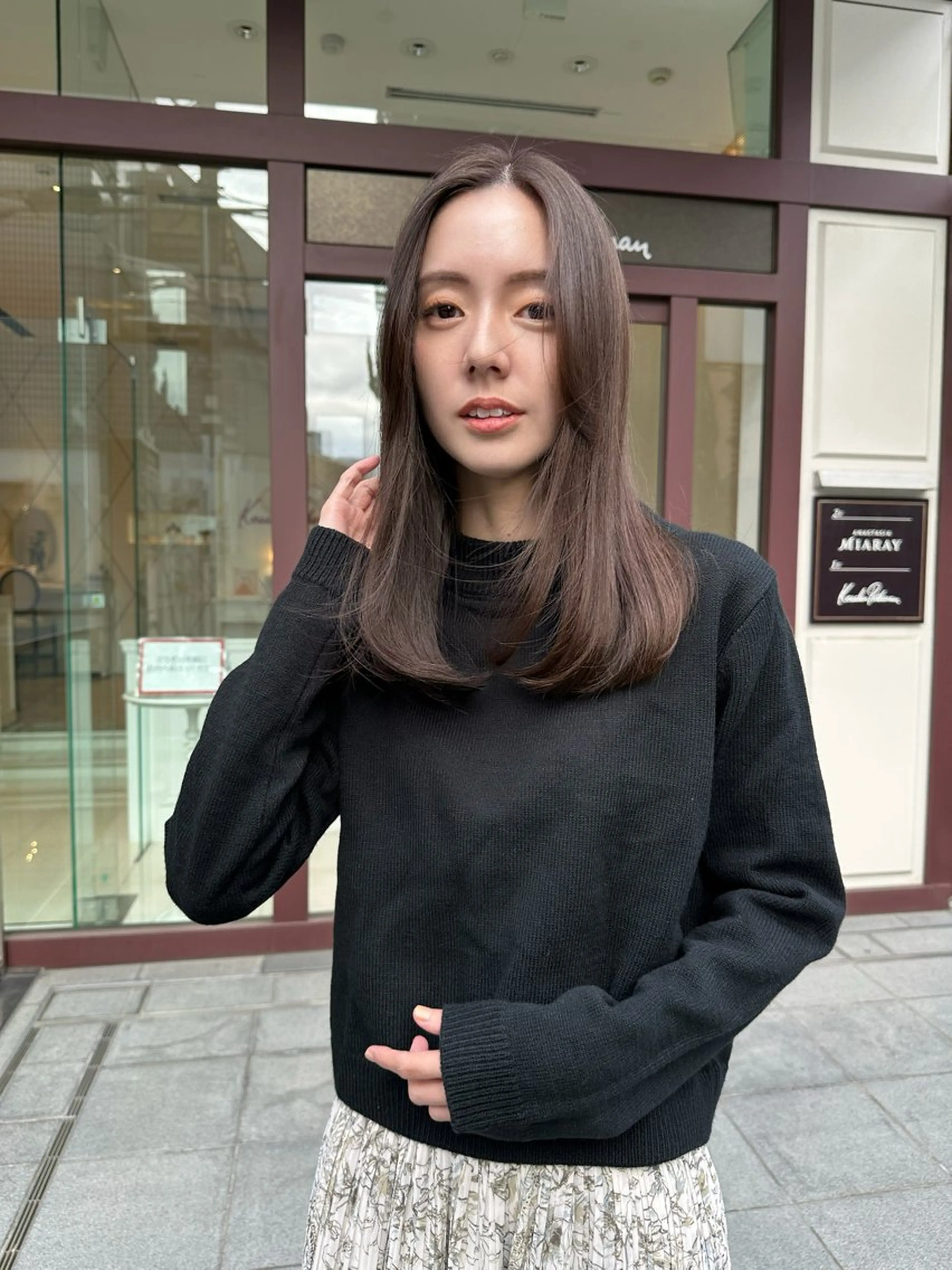 セミロング カラー カット ヘアカラー トリートメント 柔らか透け感カラー 🌿ムロヤリョウスケのヘアスタイル