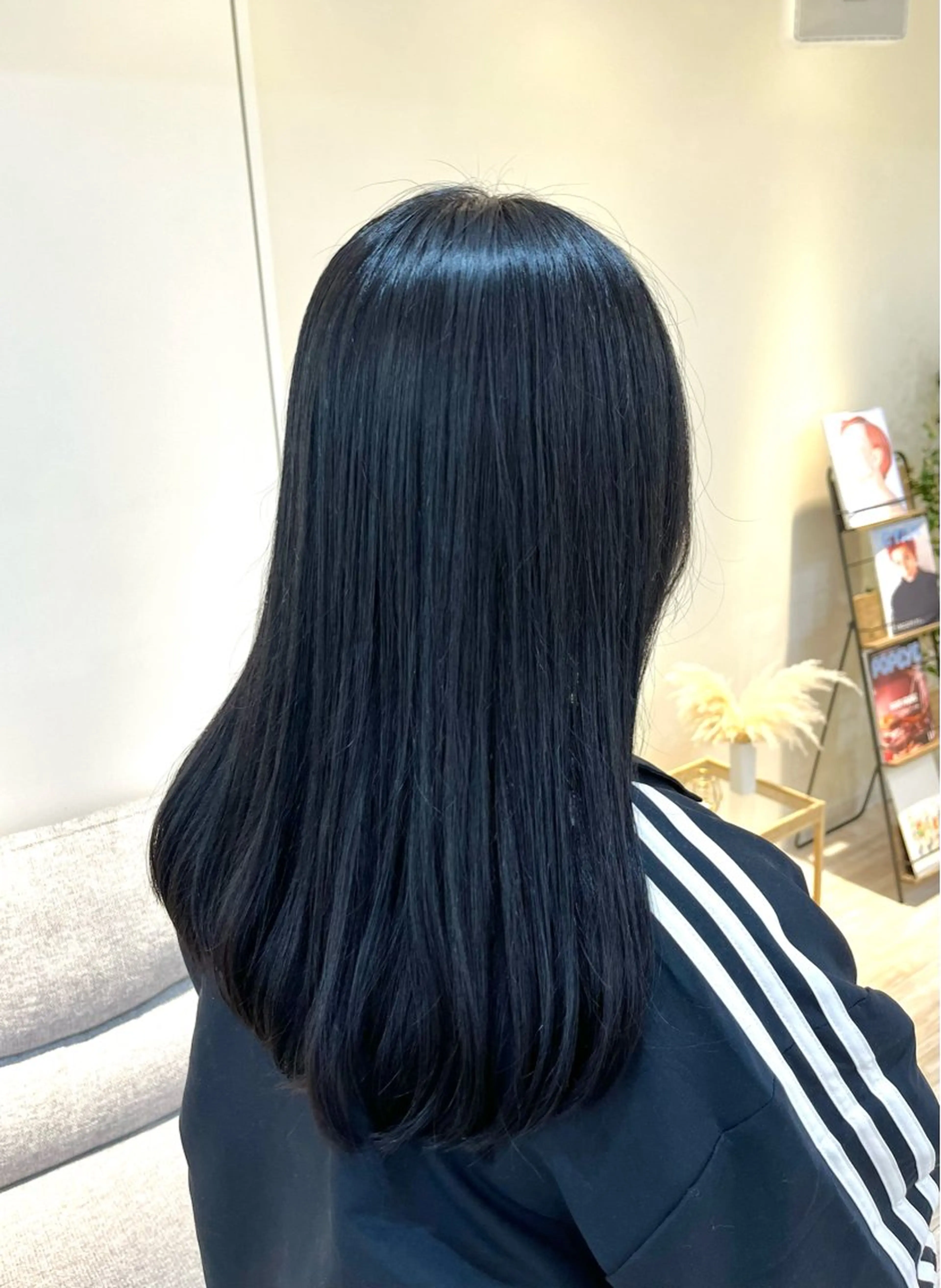 セミロング カラー つぼみ/パーマ ／レイヤー／ボブのヘアスタイル