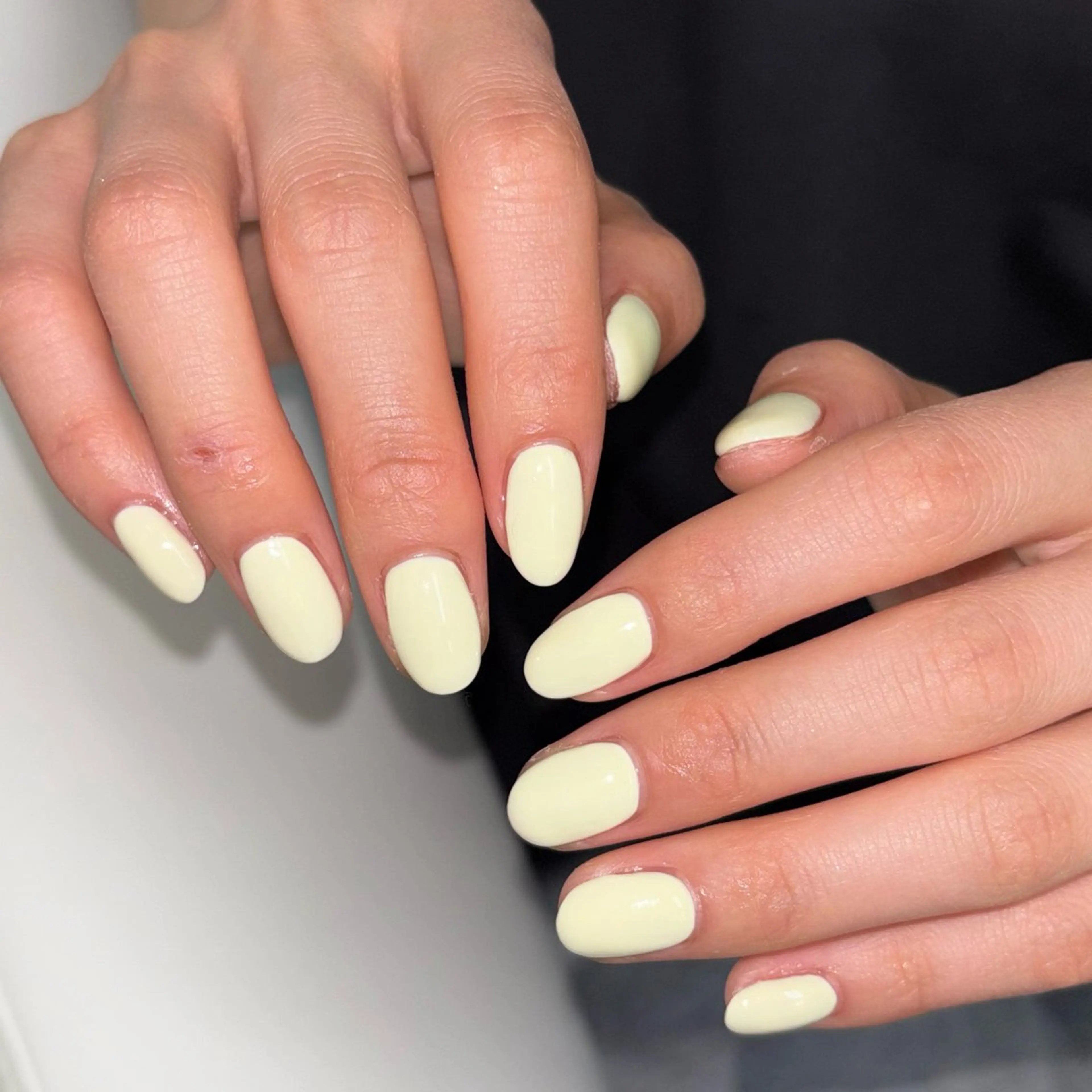 ネイル パステルネイル 黄色 ハンドネイル Spira/ yura ⟡のネイルデザイン