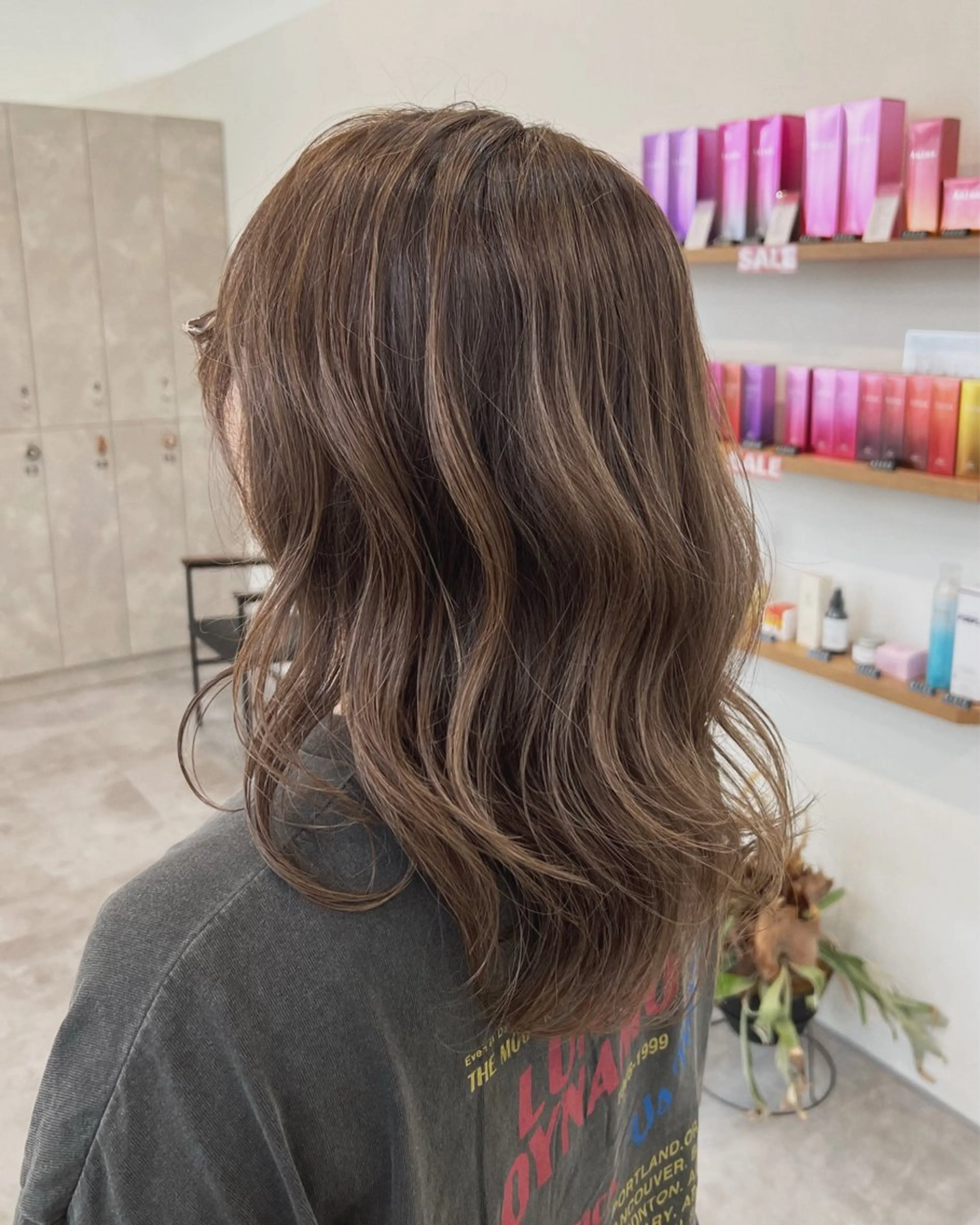 ミディアム カラー ハイライトカラー ハイライト カット ヘアカラー トリートメント ✨NOMAD印西✨ 黒川勇輝のヘアスタイル