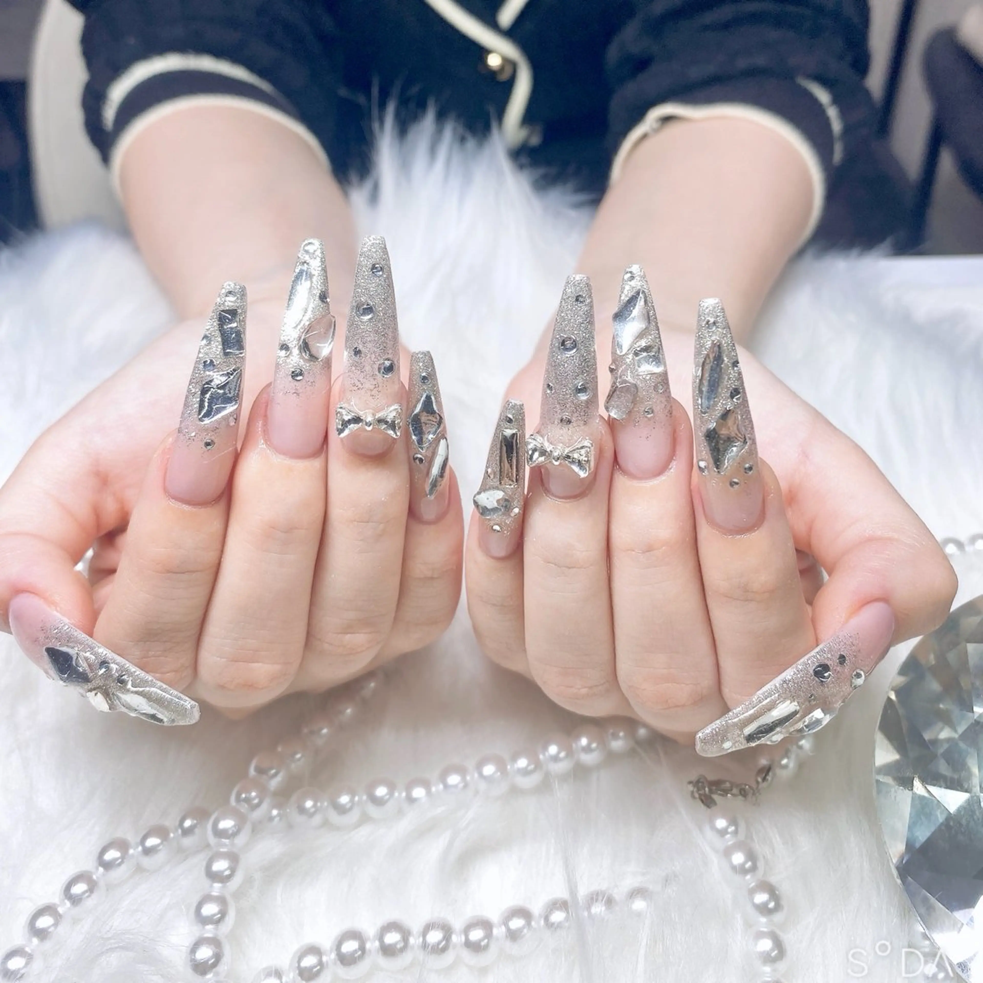 ネイル ayaka ギャルネイル🎀のネイルデザイン