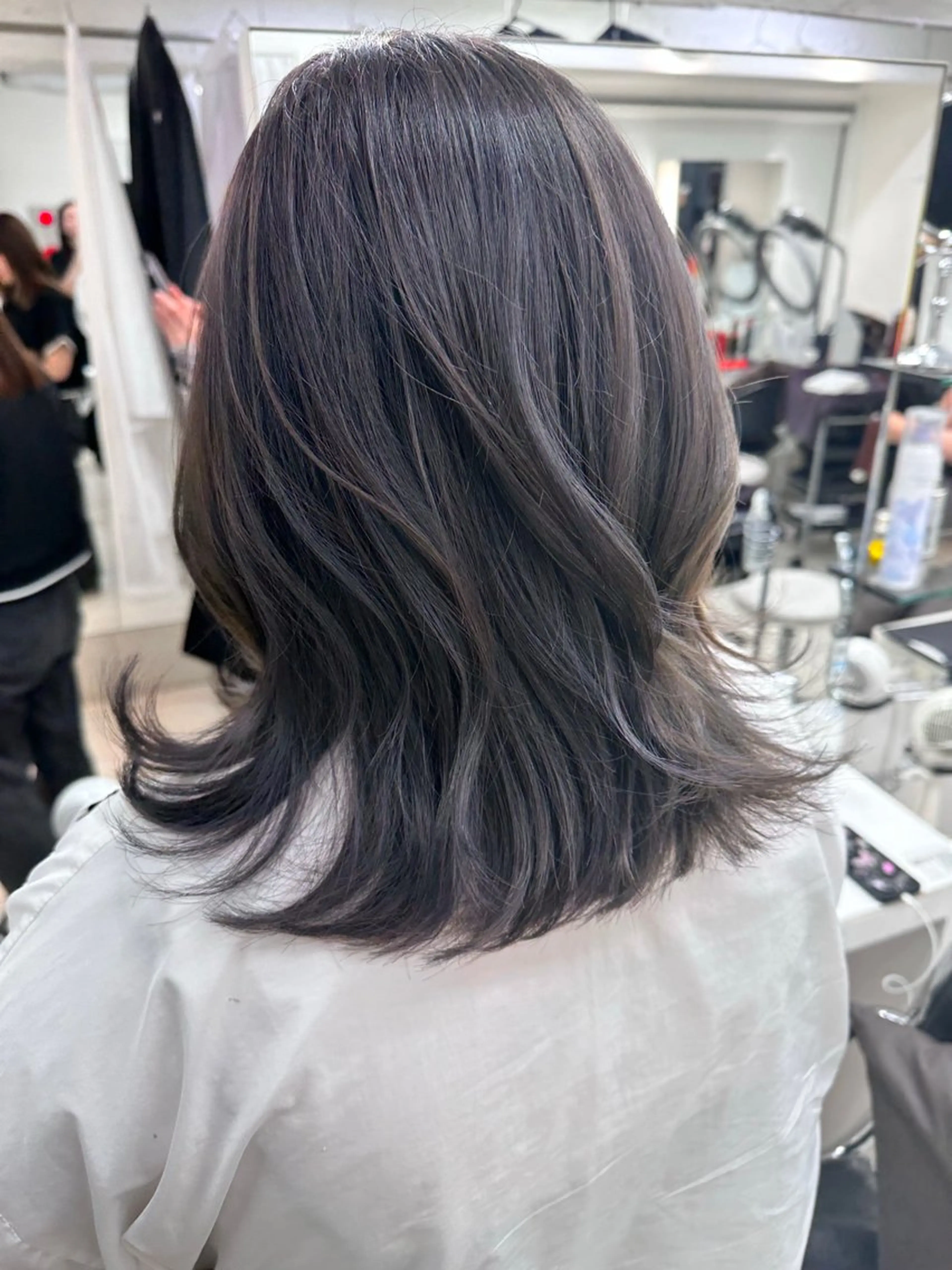 ミディアム 星野 菜月のヘアスタイル