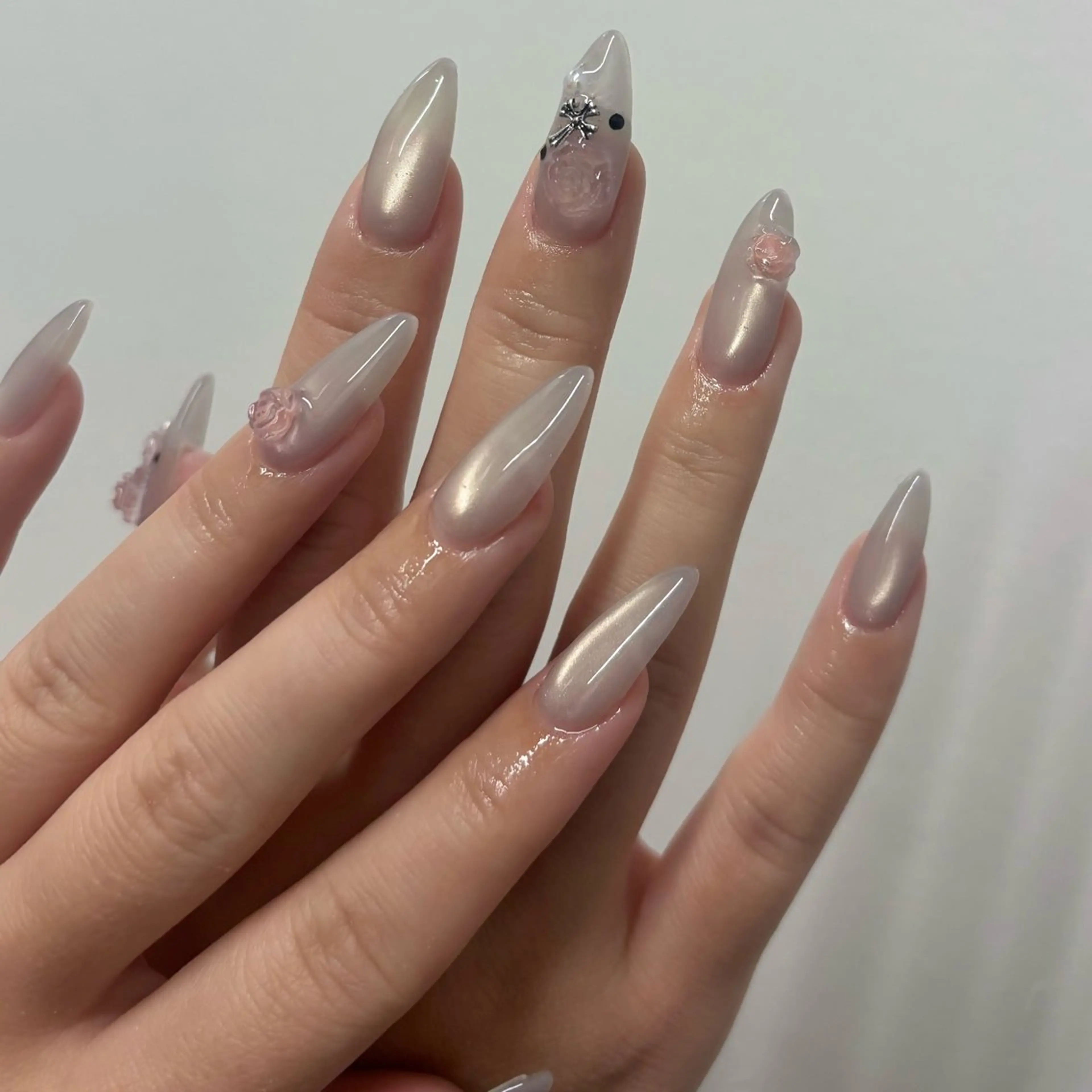 ネイル ハンドネイル rina ニュアンス♡ワンホンのネイルデザイン