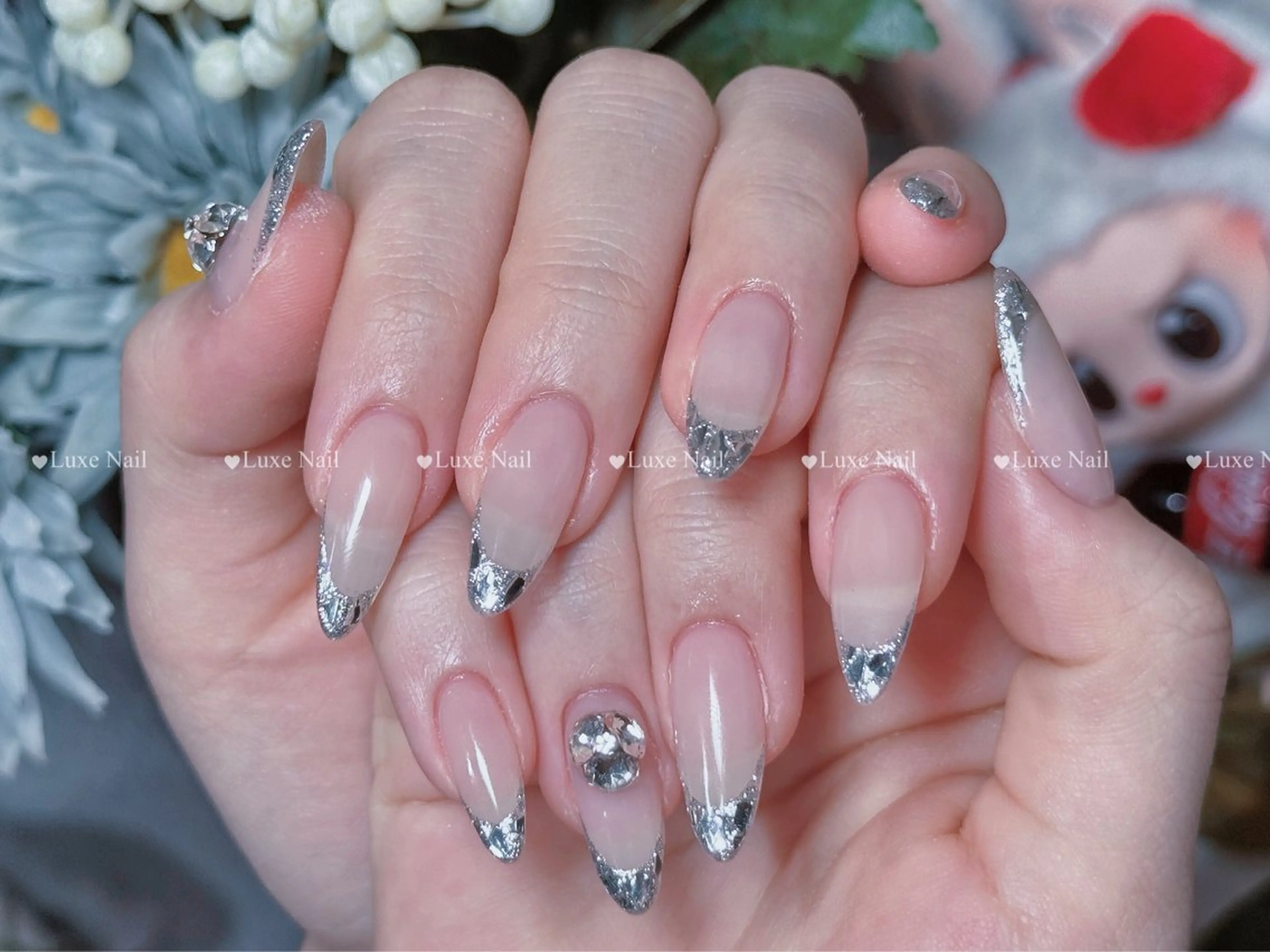 ネイル フラッシュネイル フットネイル フレンチネイル ジェルネイル ガラスフレンチ ハンドネイル Luxe Nail Salonのネイルデザイン