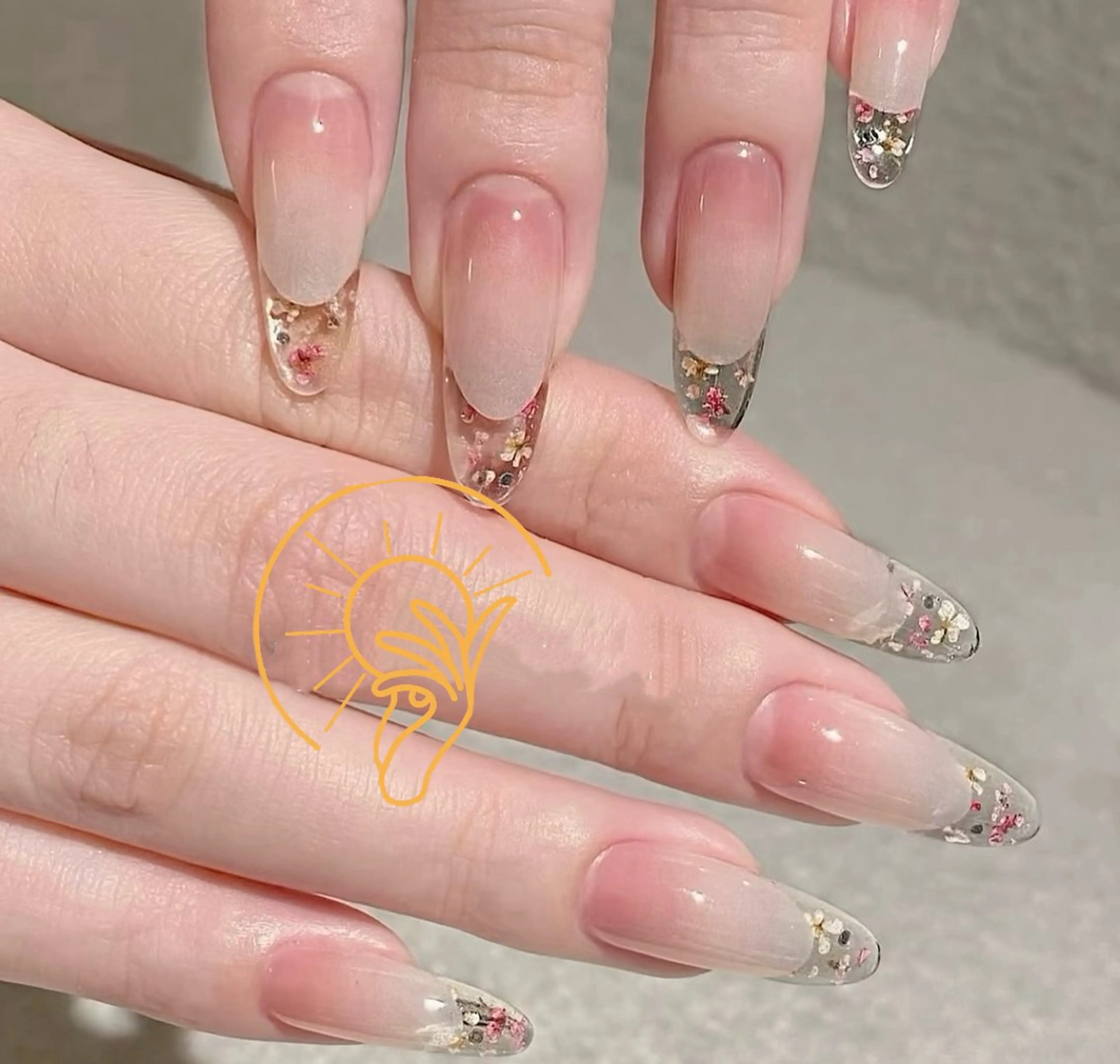 ネイル チークネイル 長さ出し フレンチネイル ガーリー 韓国ネイル sun nail池袋 モデル募集のネイルデザイン