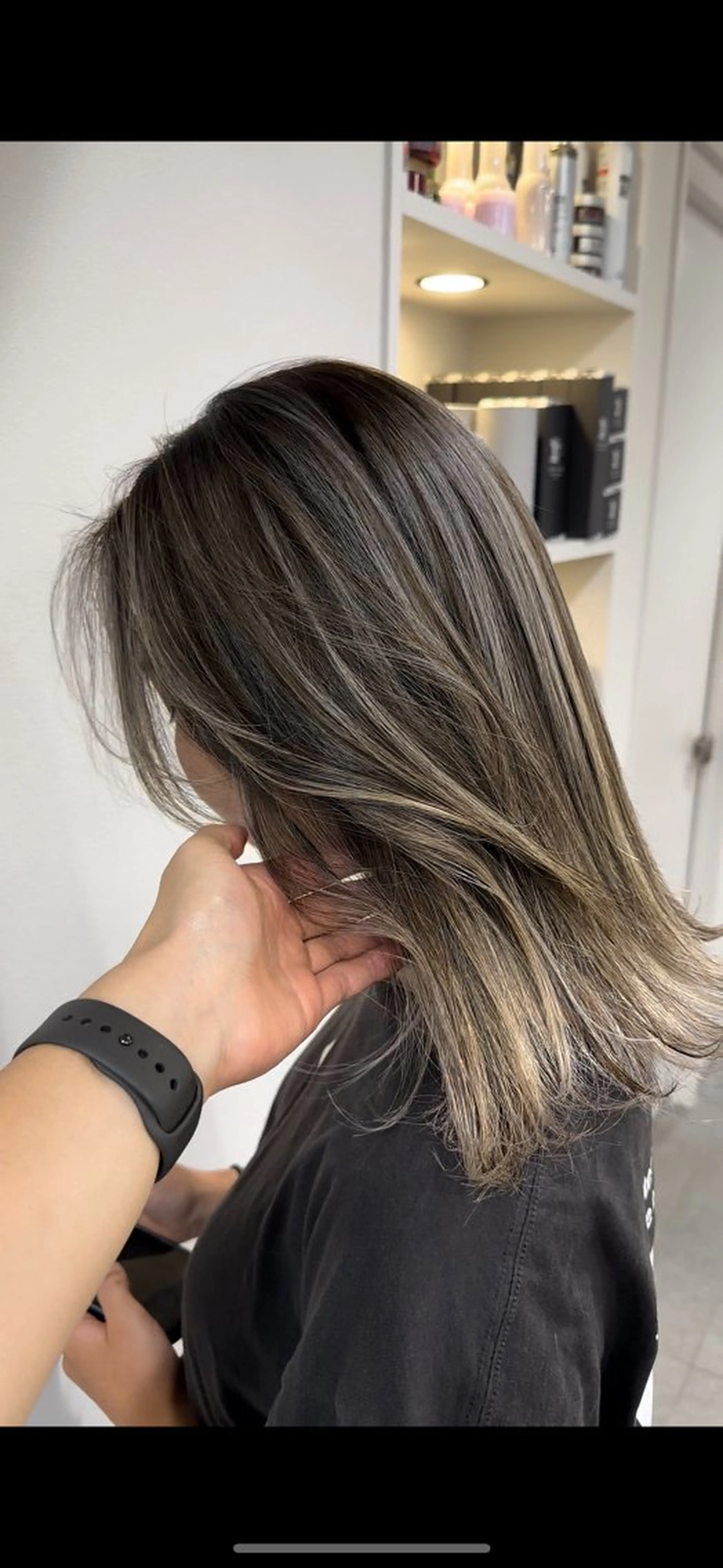 ミディアム 寺山 佳貴のヘアスタイル