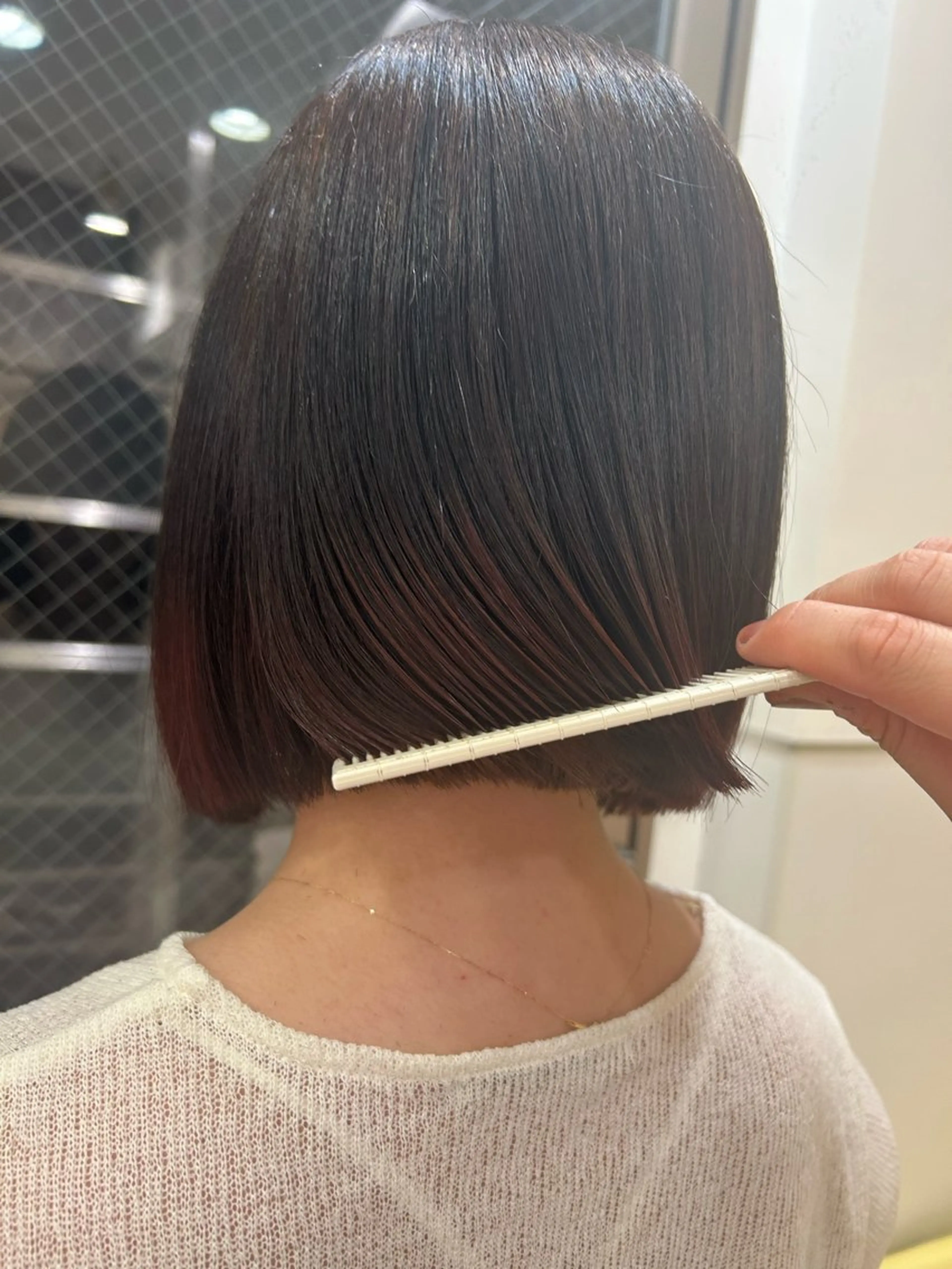 ショート カラー まるやま ひなこ/艶髪カラーのヘアスタイル