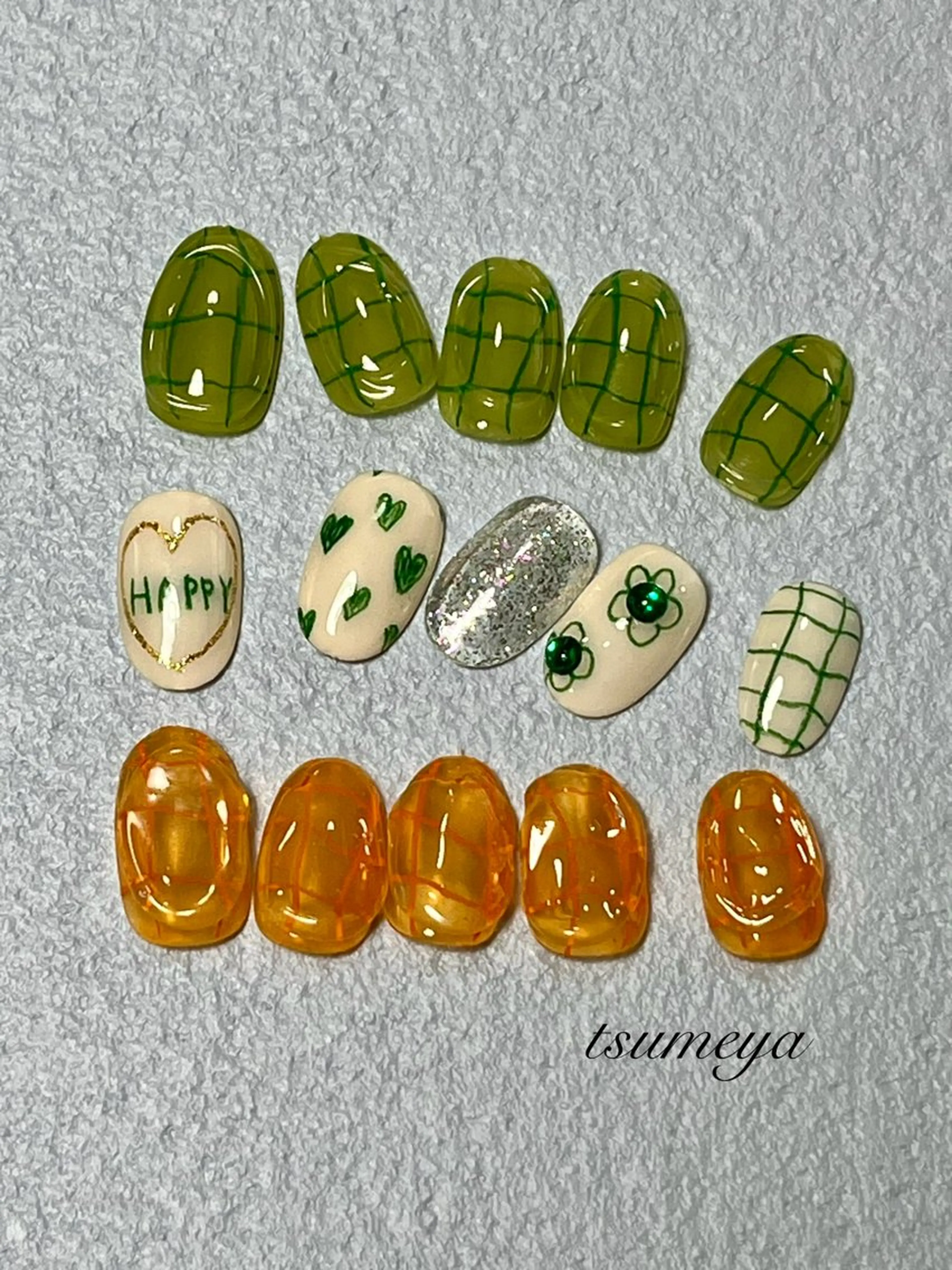 ネイル アートネイル グリーン ハート ネイルチップ ハンドネイル tsumeya ゆるかわ手描きネイルのネイルデザイン