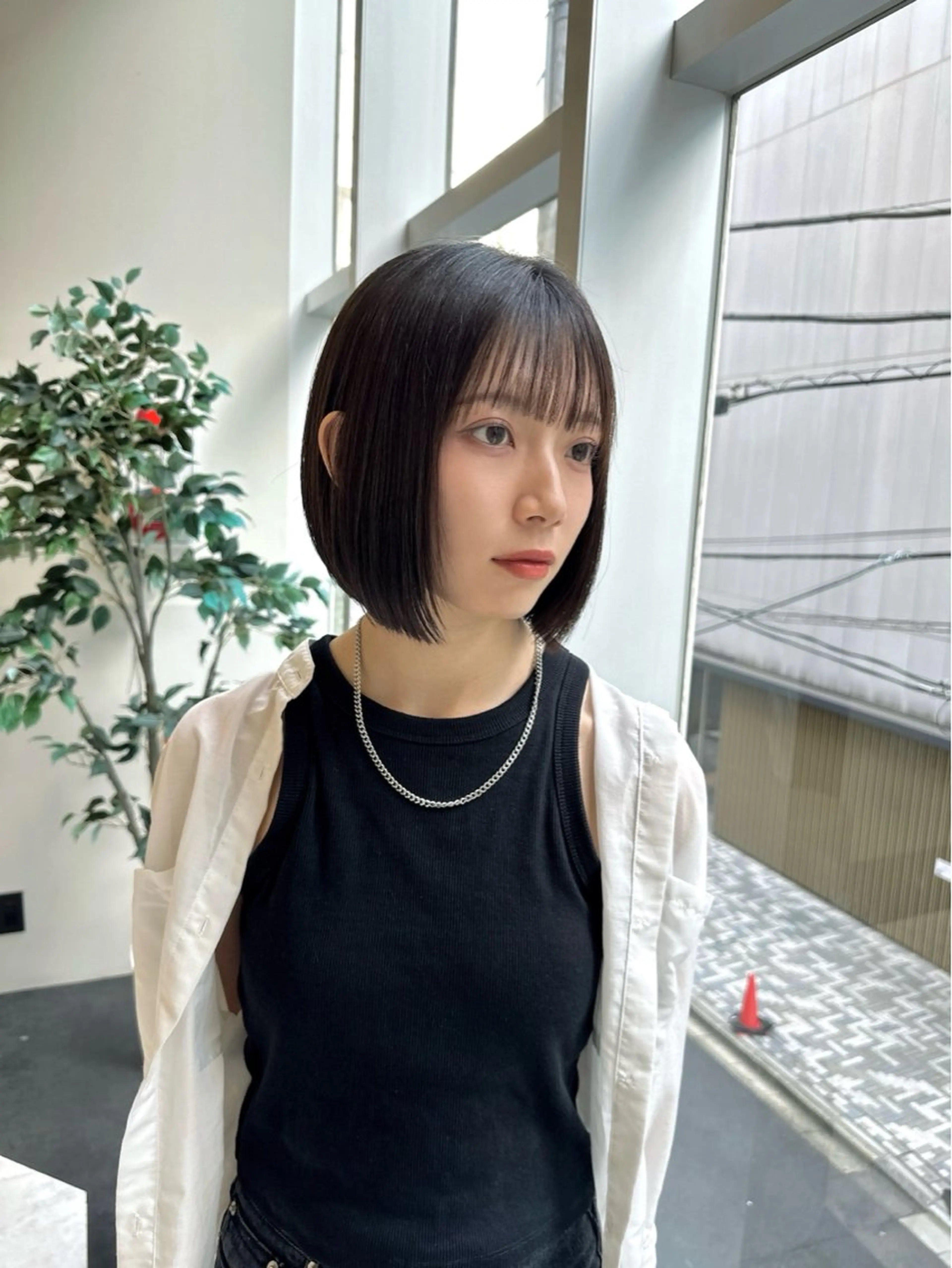 ショート カラー ブリーチ ブラウンカラー ブリーチなしカラー ボブ ヘアカラー 縮毛矯正 トリートメント 矢野 晃平のヘアスタイル