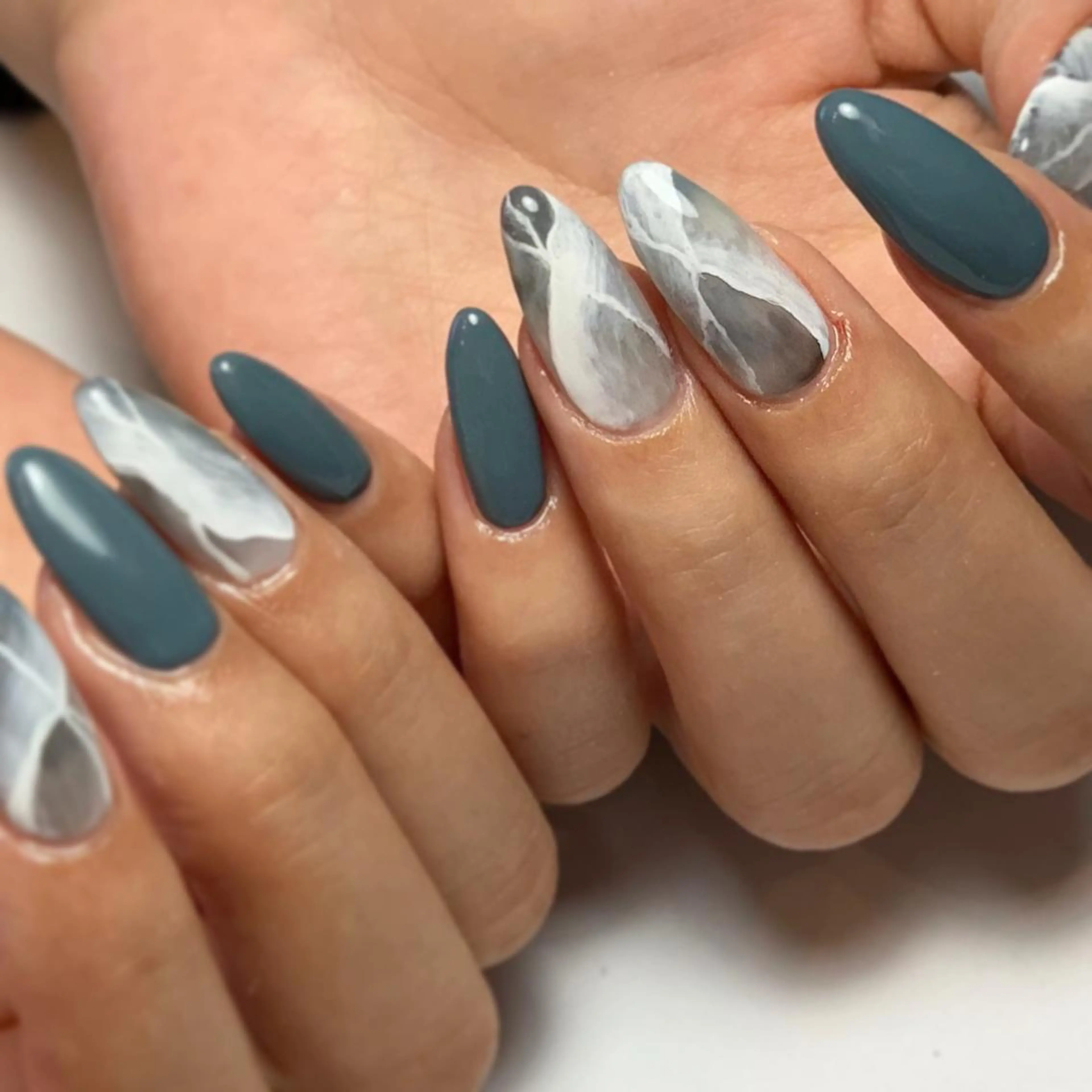 ネイル S. JEWELのネイルデザイン