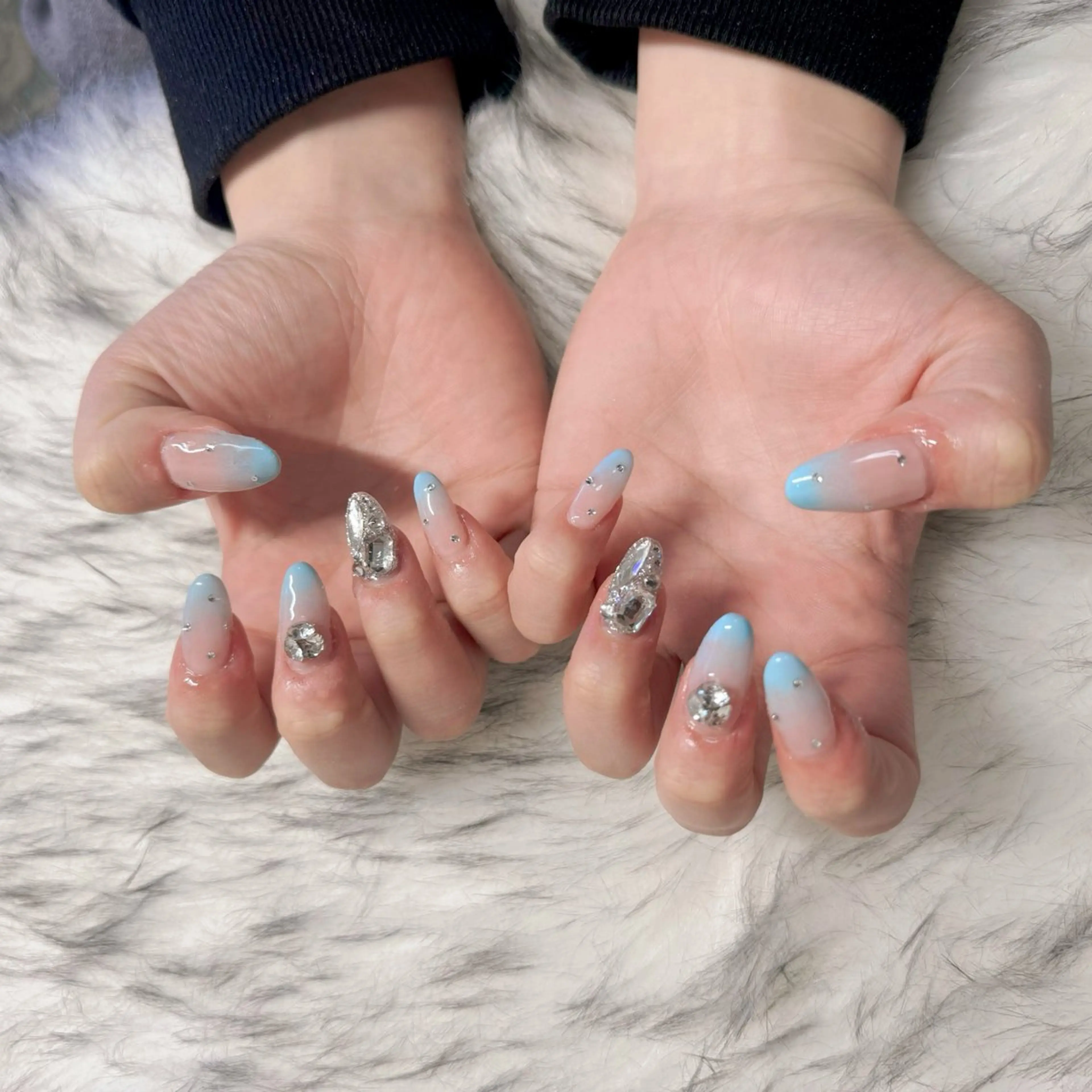 ロング ハンドネイル mao .のネイルデザイン