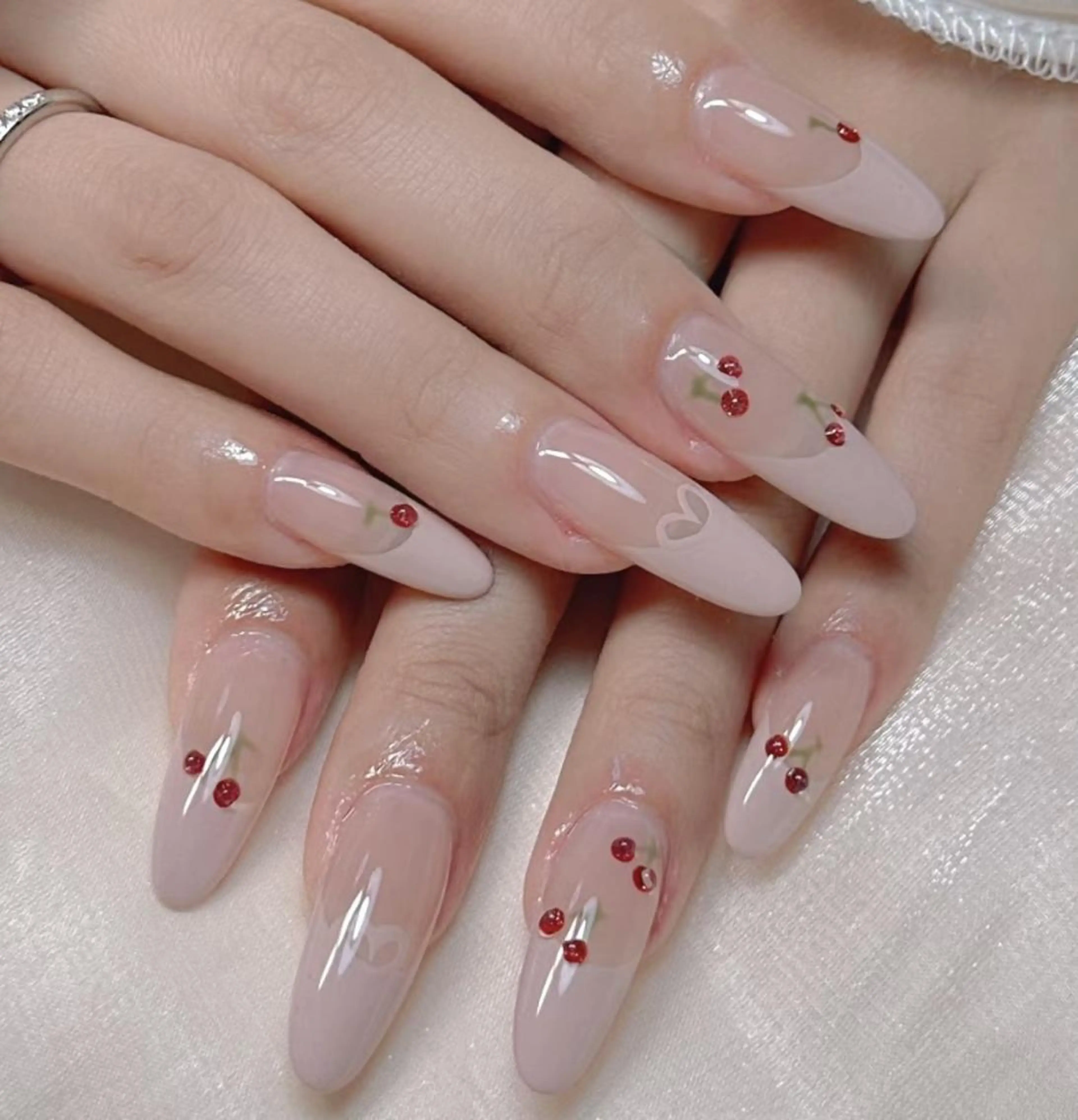 ネイル VIVIAN エイのネイルデザイン