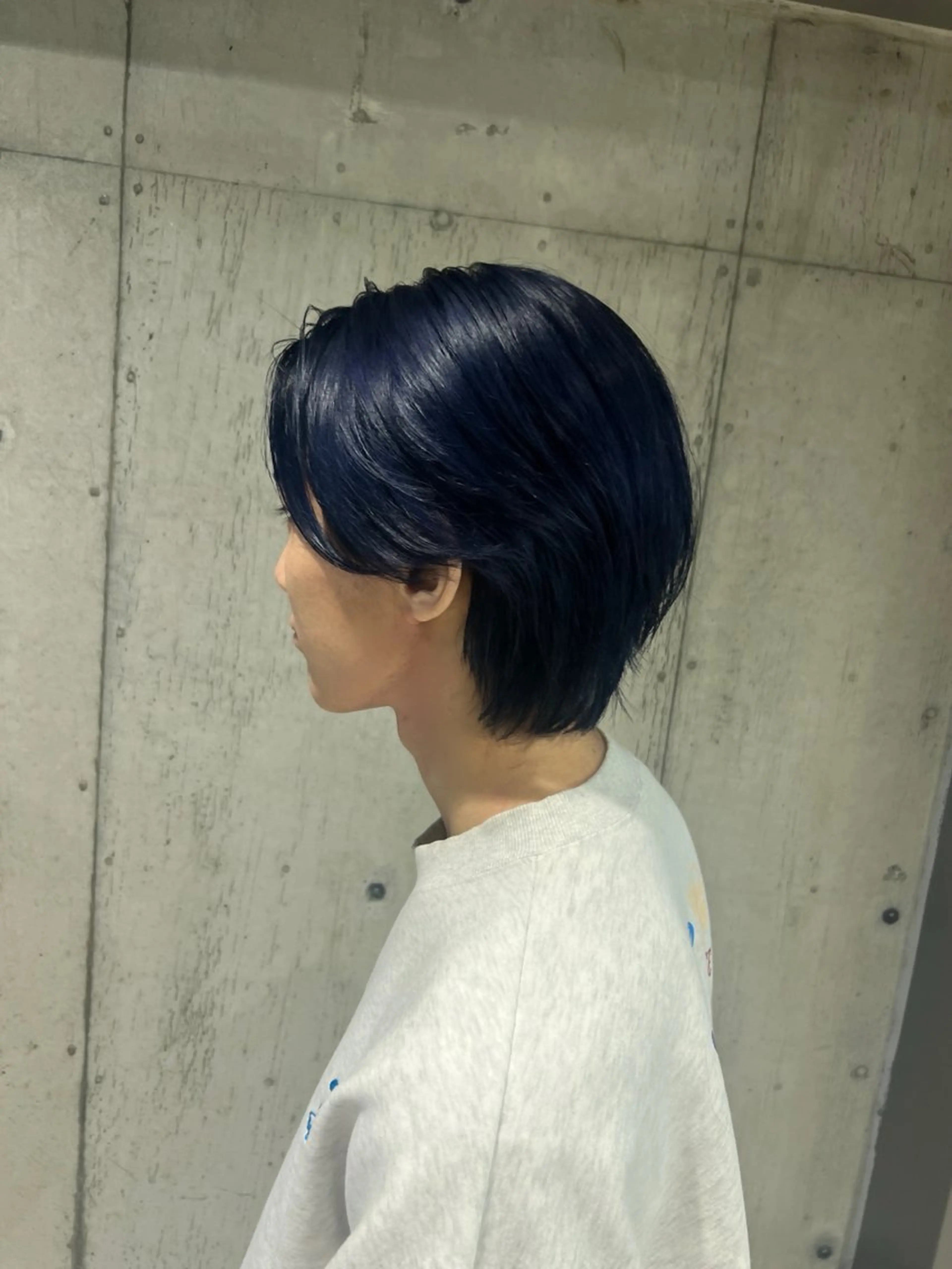 カラー メンズ センターパート ネイビーカラー カット ヘアカラー トリートメント 透明感/血色カラー/ 似合せレイヤー/ゆいのヘアスタイル