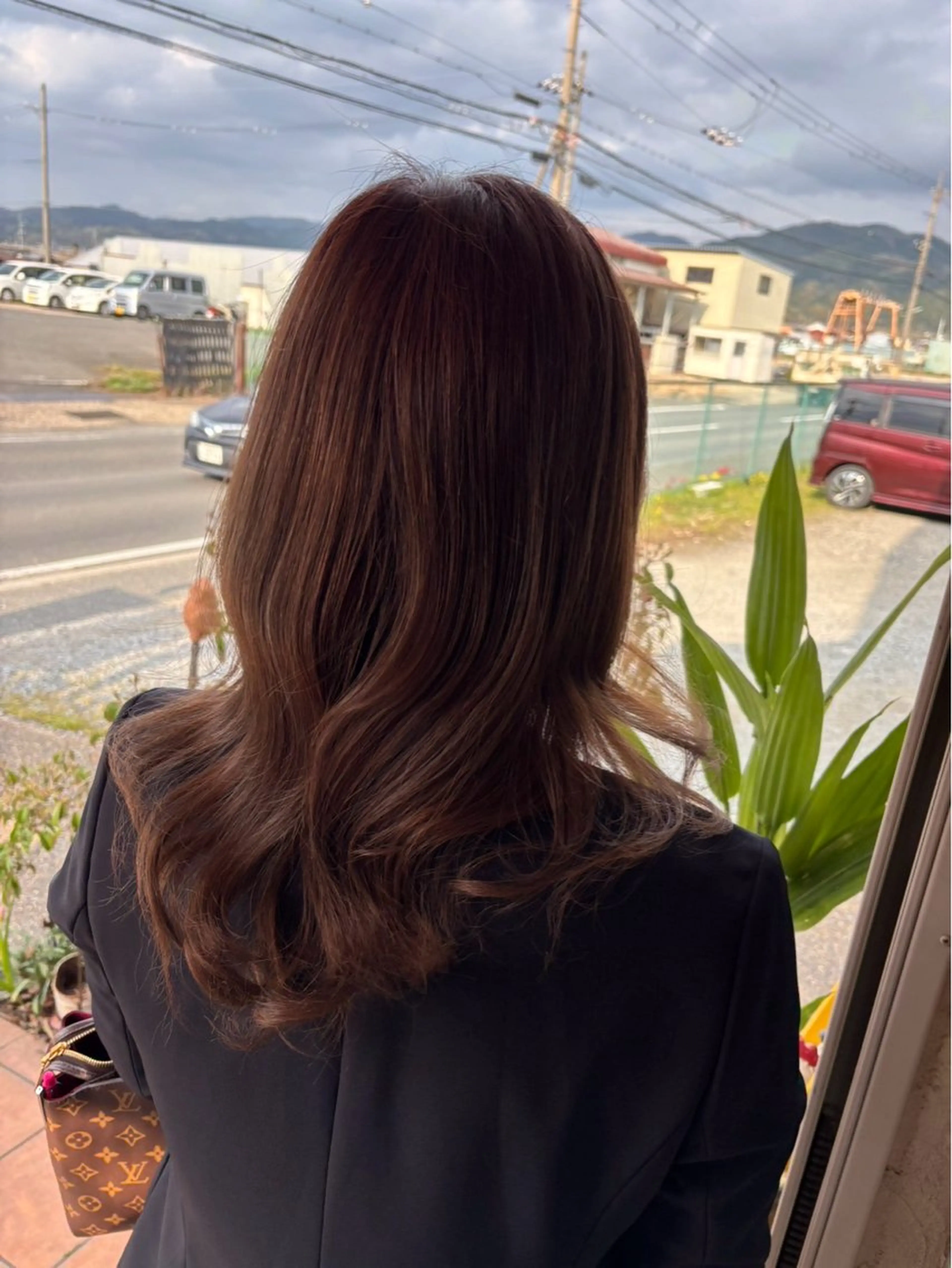セミロング カラー 古居 奨麻のヘアスタイル