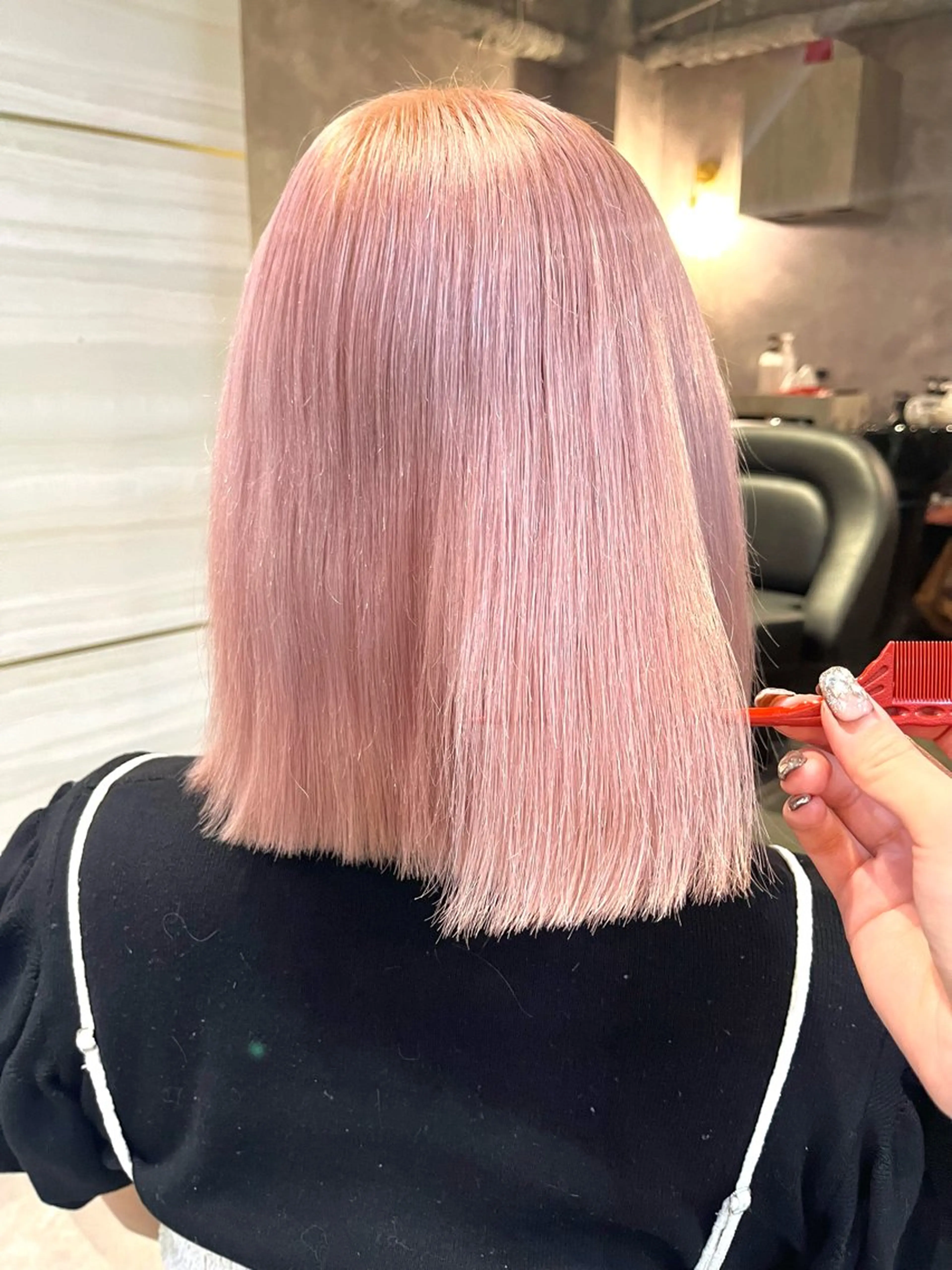 ショート カラー ブリーチ ケアブリーチ ピンクカラー ホワイトピンク ヘアカラー 🏹あみ🏹暗髪 /オリーブ/髪質改善のヘアスタイル