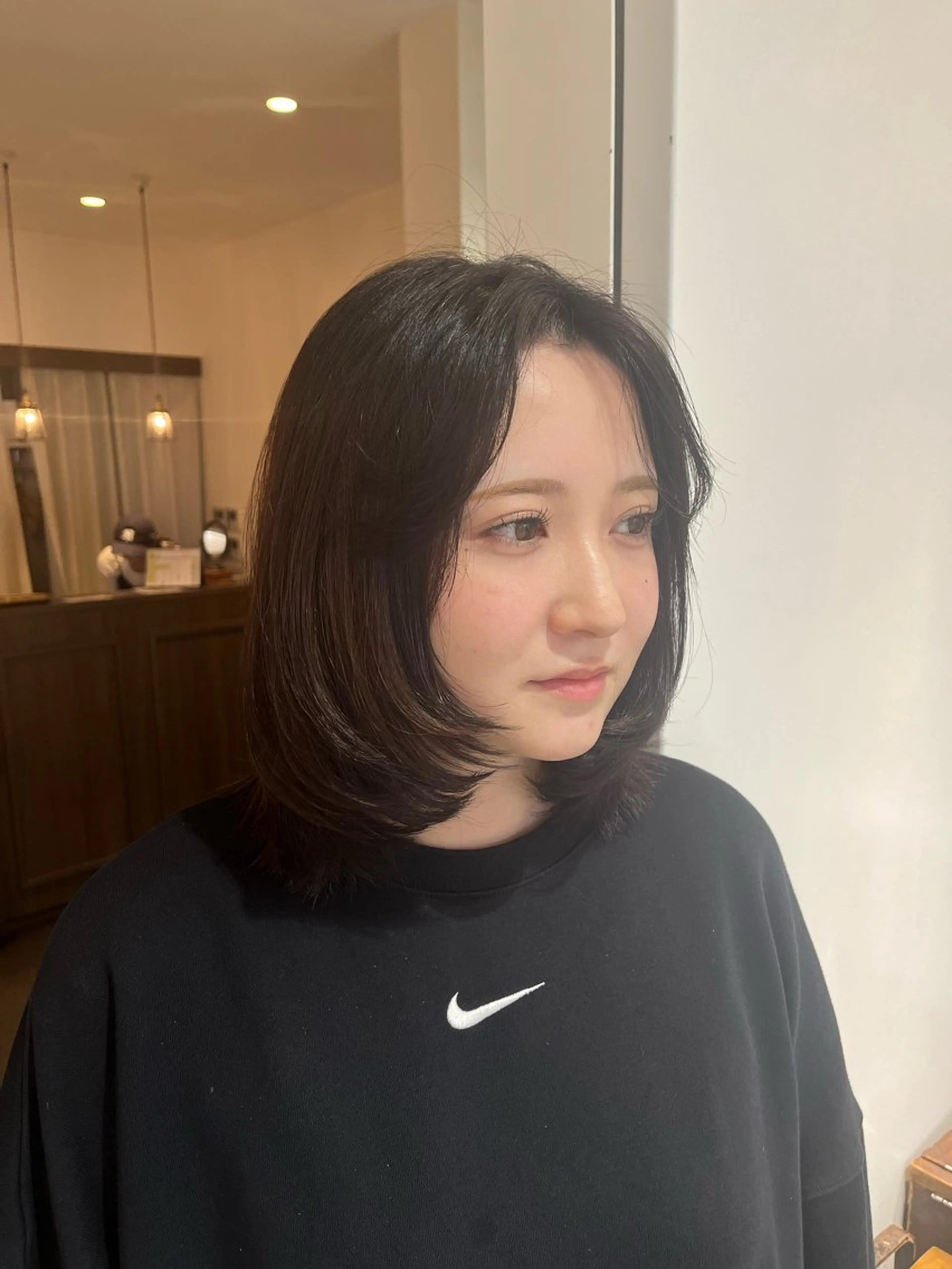 ミディアム 顔周りカット 韓国風ヘア CLIQUE　有木 七虹のヘアスタイル