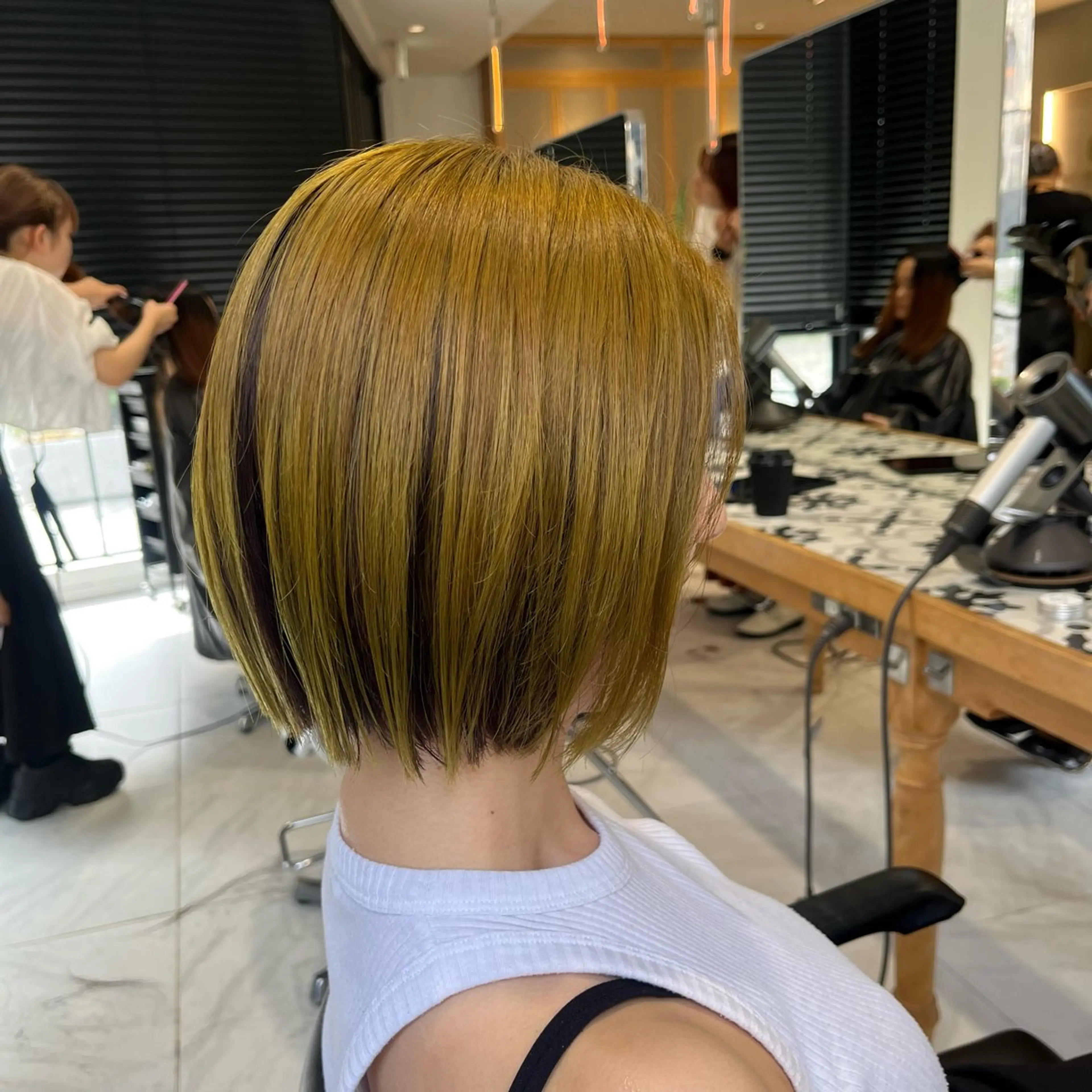 ミディアム カラー ベージュカラー デザインカラー イエローカラー ヘアカラー トリートメント ナミ🩶暗髪/暖色 ❤️/透明感/縮毛のヘアスタイル