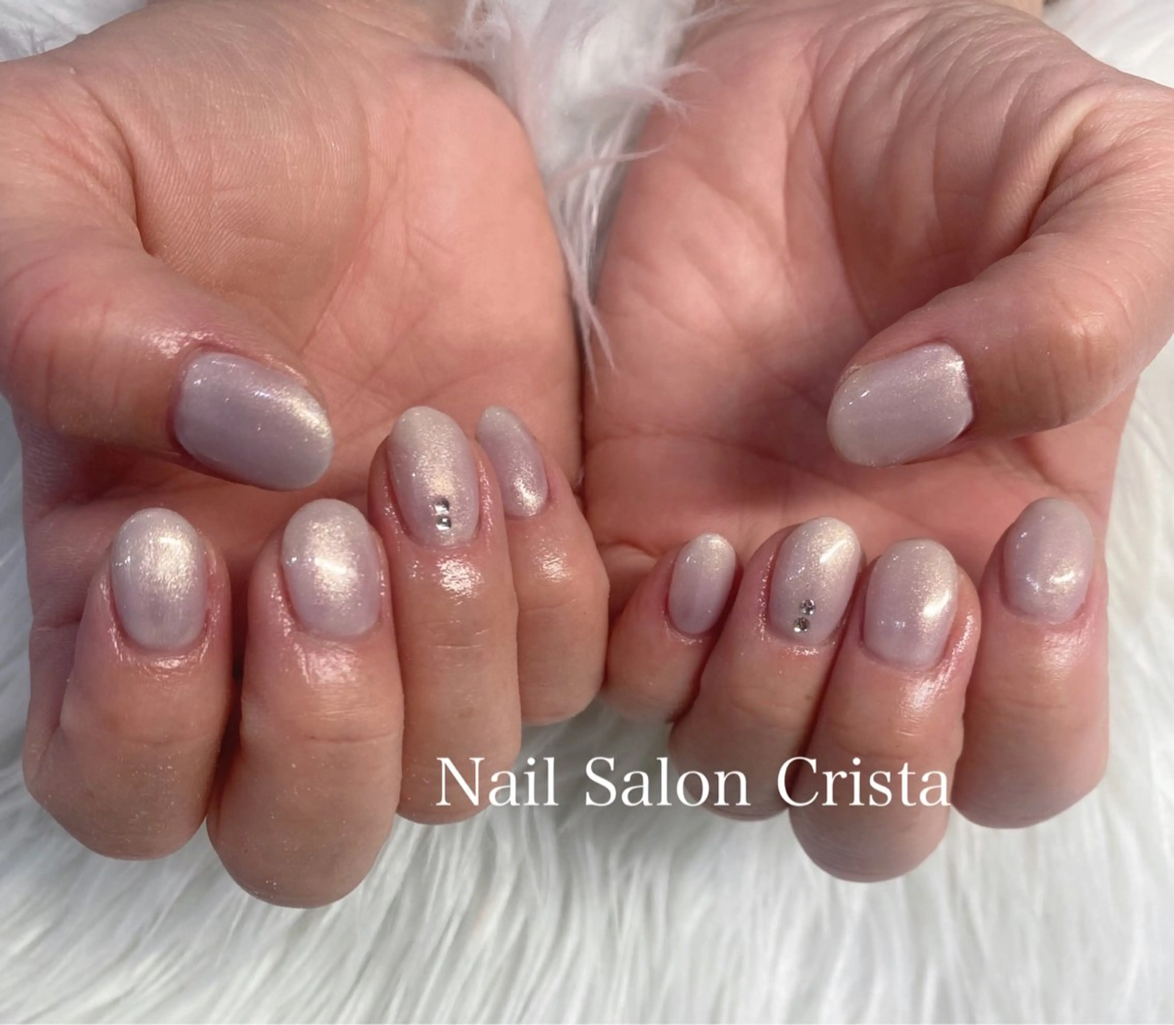 ネイル ジェルネイル パラジェル ホワイト ハンドネイル CRISTA MOMOのネイルデザイン