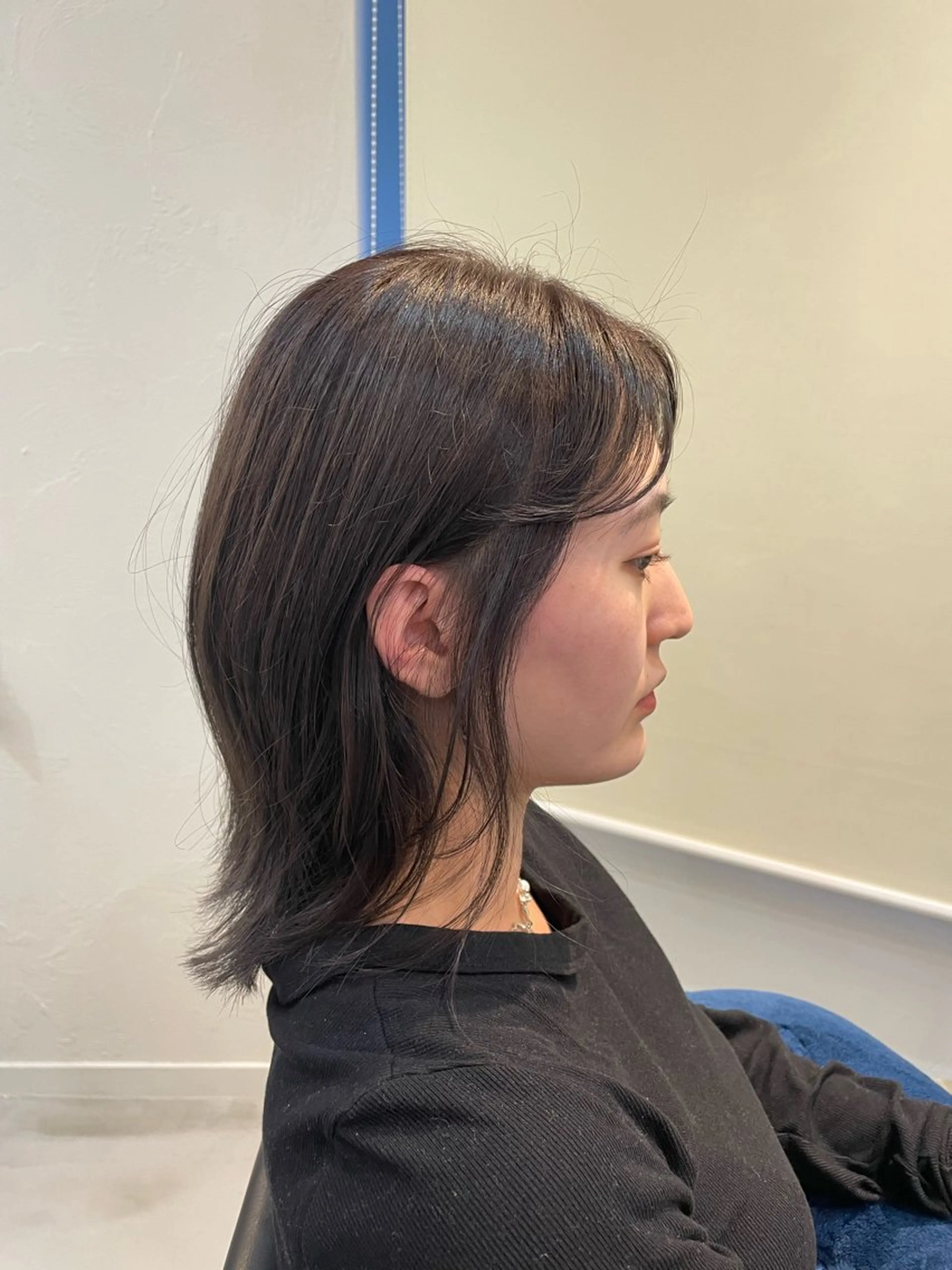 ミディアム カラー 透明感カラー ヘアカラー tiel 小山莉々のヘアスタイル