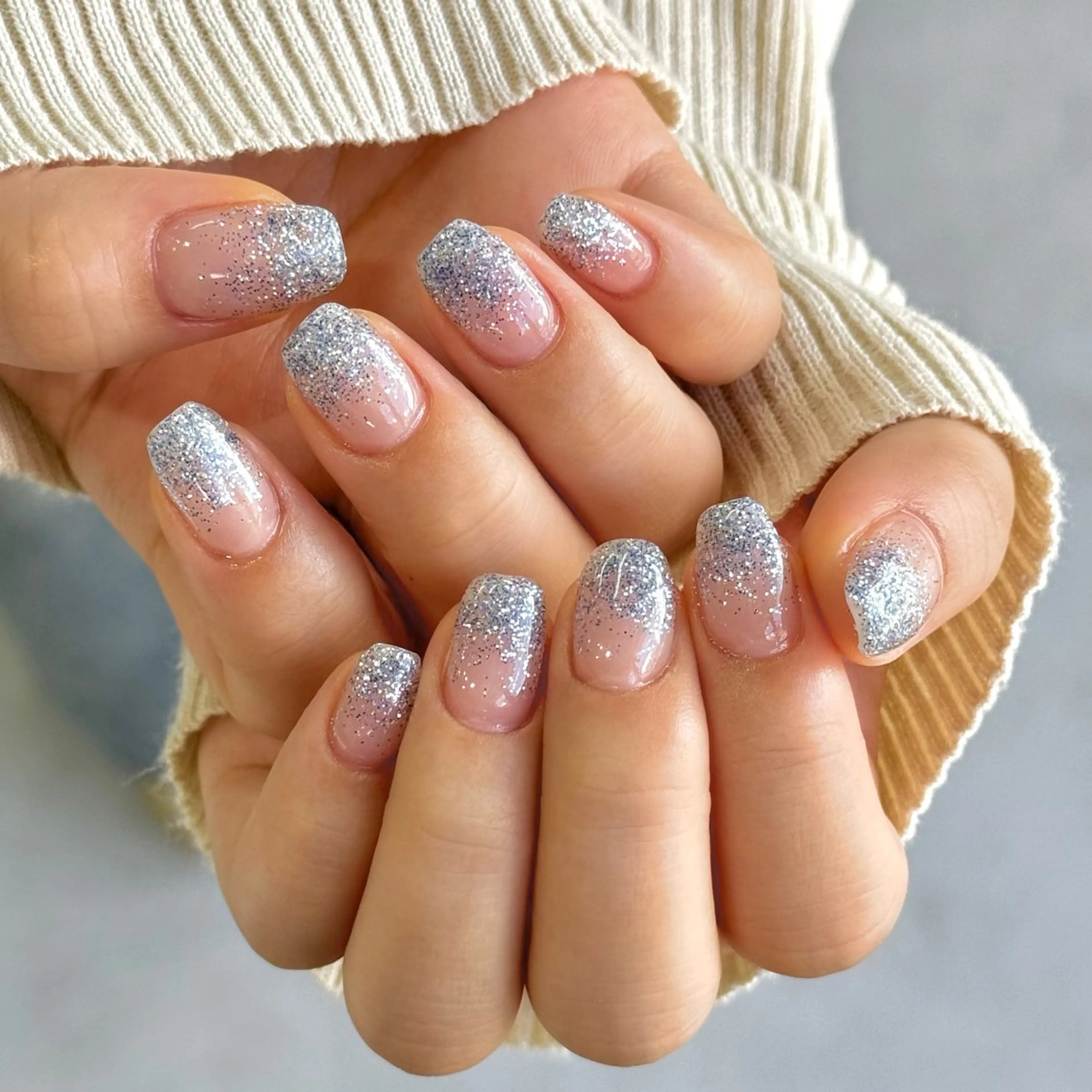 ネイル ブルー グラデーション キラキラネイル ラメ(グリッター) ラメグラデーション ハンドネイル HARUKA ネイリスト福岡/薬院のネイルデザイン