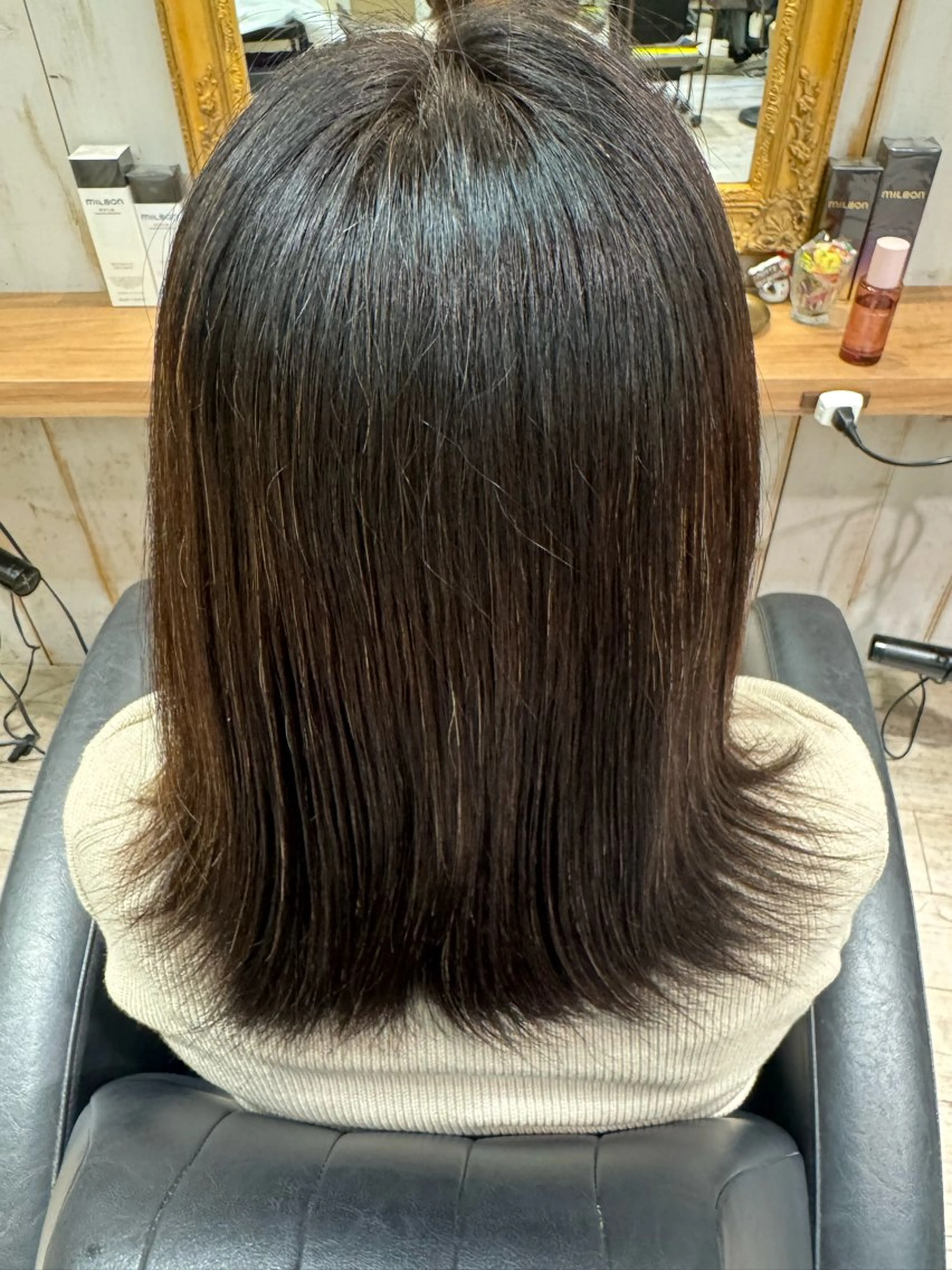 ミディアム カラー ボブ 外ハネヘア ヘアカラー トリートメント 🧸コトナ越谷 🍯豊田さくらのヘアスタイル