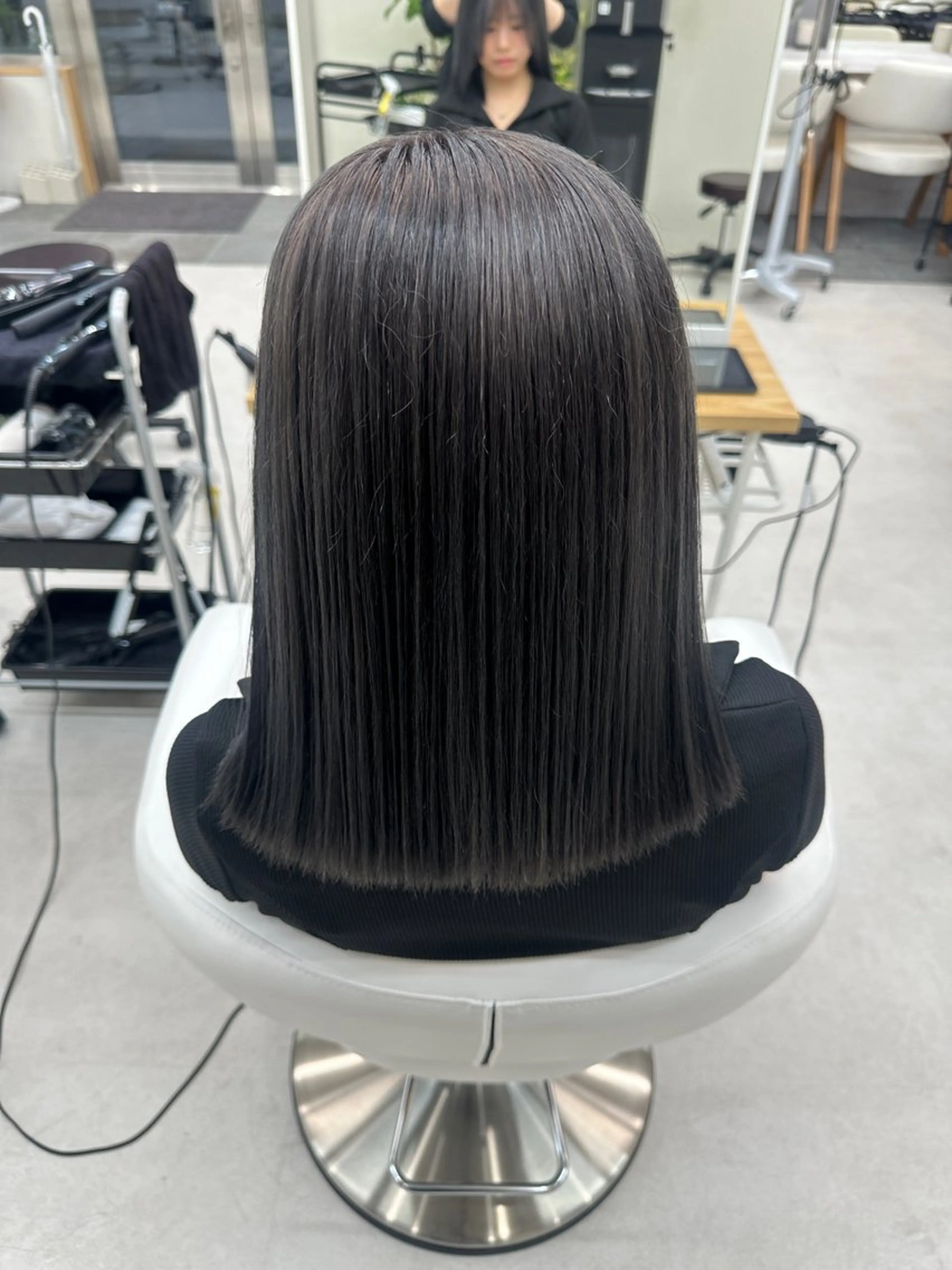 ミディアム 丸山 心 / 艶カラーのヘアスタイル