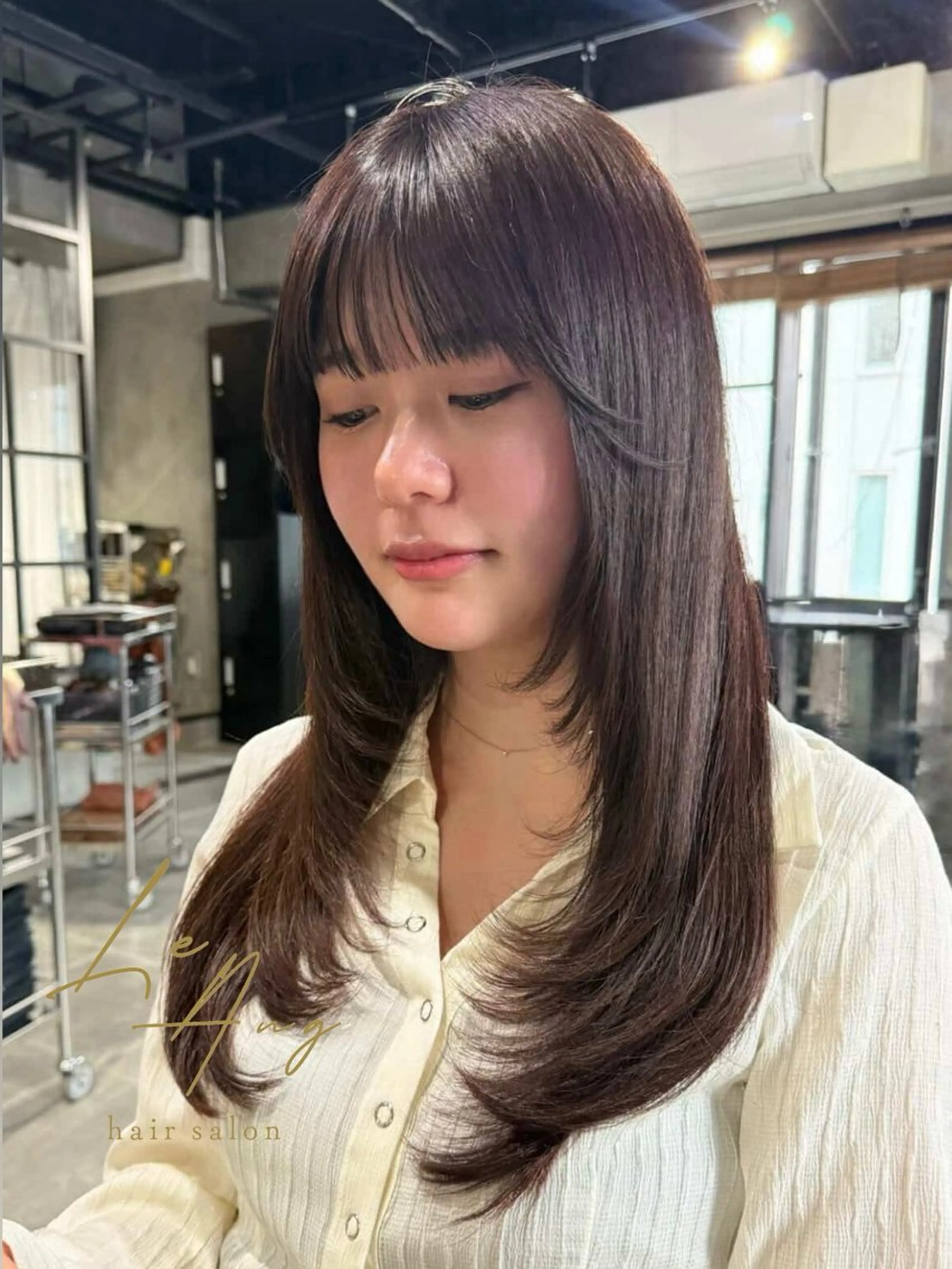 ロング カラー 顔まわりレイヤー 顔周りカット レイヤーカット カット ヘアカラー トリートメント 佐伯 桃のヘアスタイル