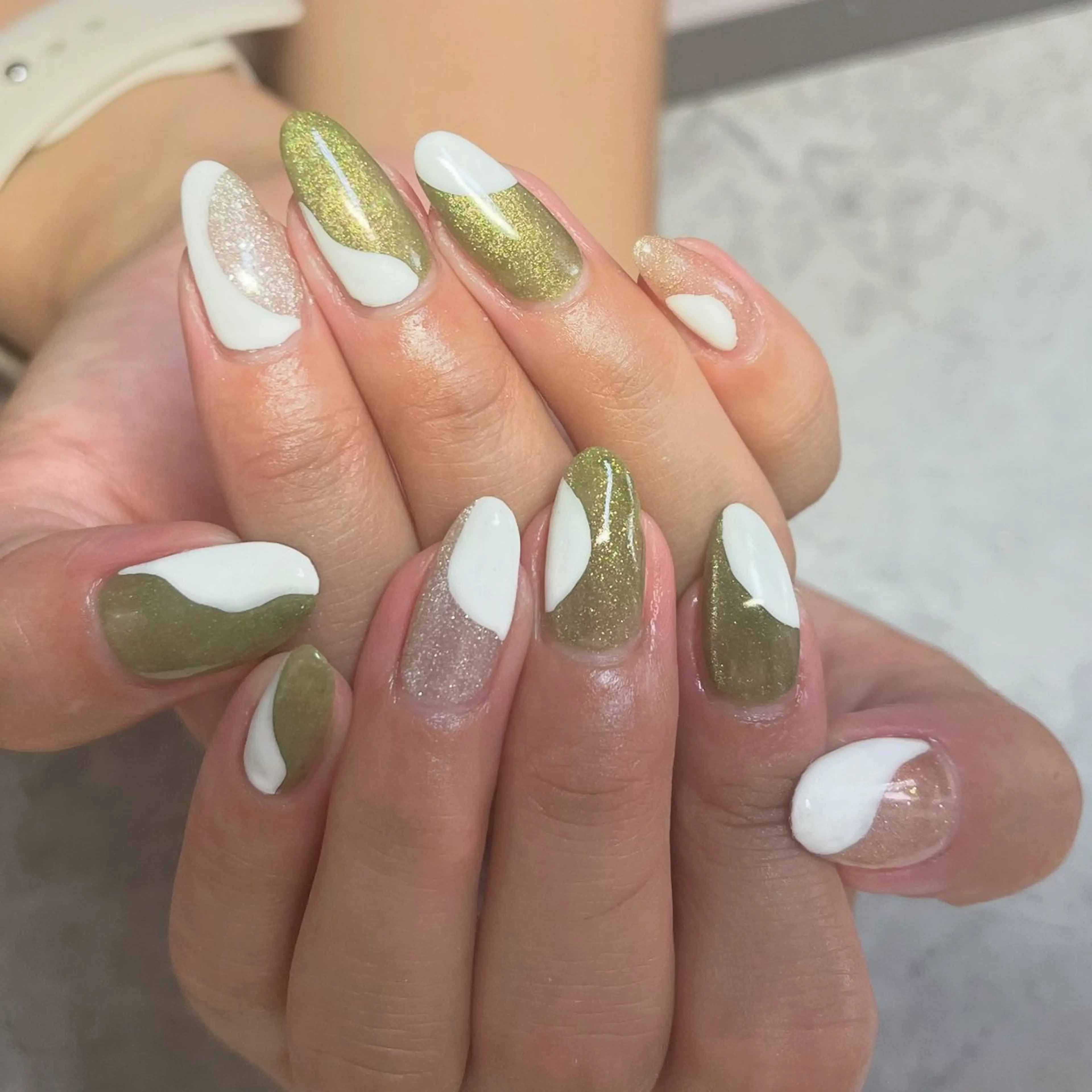 ネイル マグネットネイル ニュアンスネイル オフィスネイル ハンドネイル ハンドケア Felice所属・ベテランネイル cnc  nailのネイルデザイン