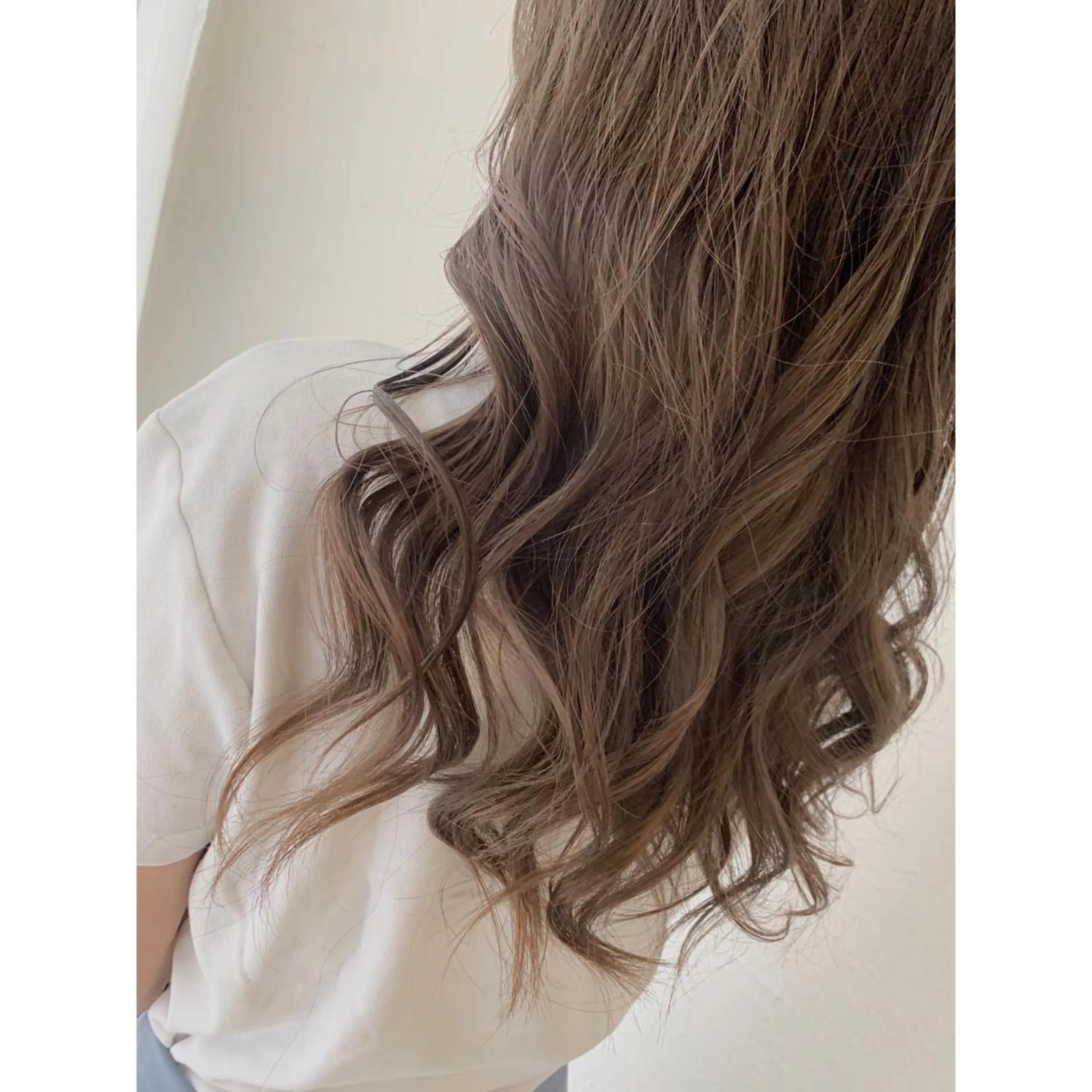 ロング カラー fio マナミのヘアスタイル