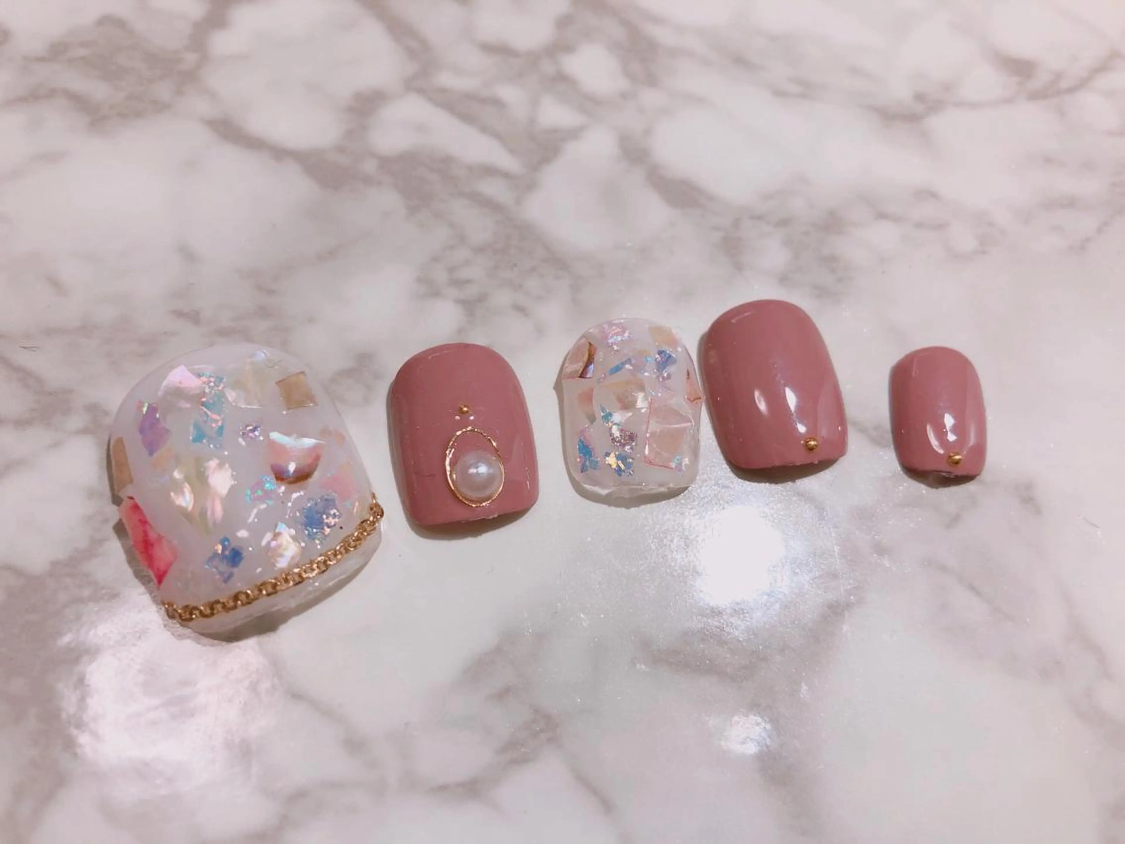 ネイル フットネイル Regaro i.sのネイルデザイン