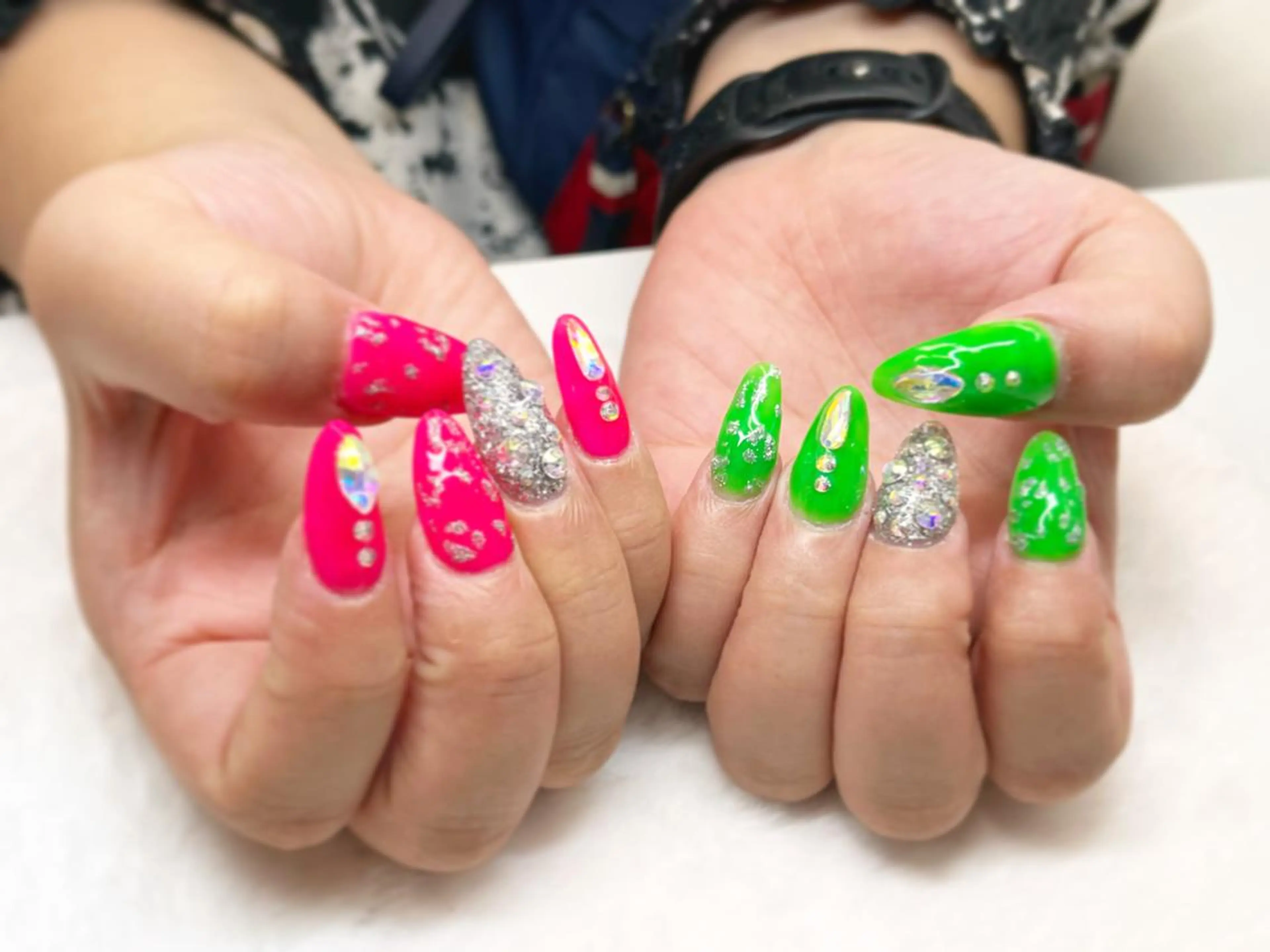 ロング ネイル ロング オーロラネイル クリアネイル ジェルネイル キラキラネイル RIONnail(リオンネイル)所属・RIONnail Yurikaのネイルデザイン