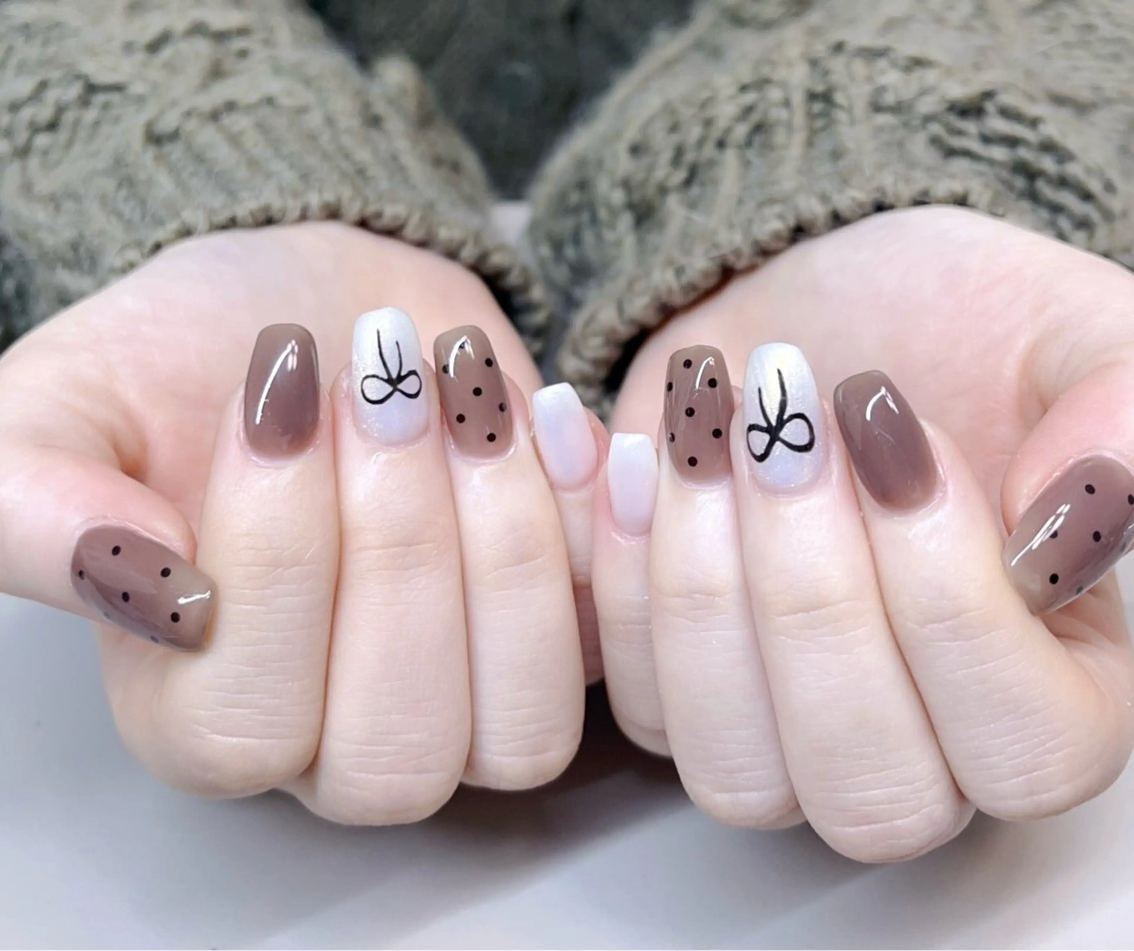 ネイル 成人式 フレンチネイル ジェルネイル グラデーション マグネットネイル ハンドネイル Rika  nail cocoのネイルデザイン