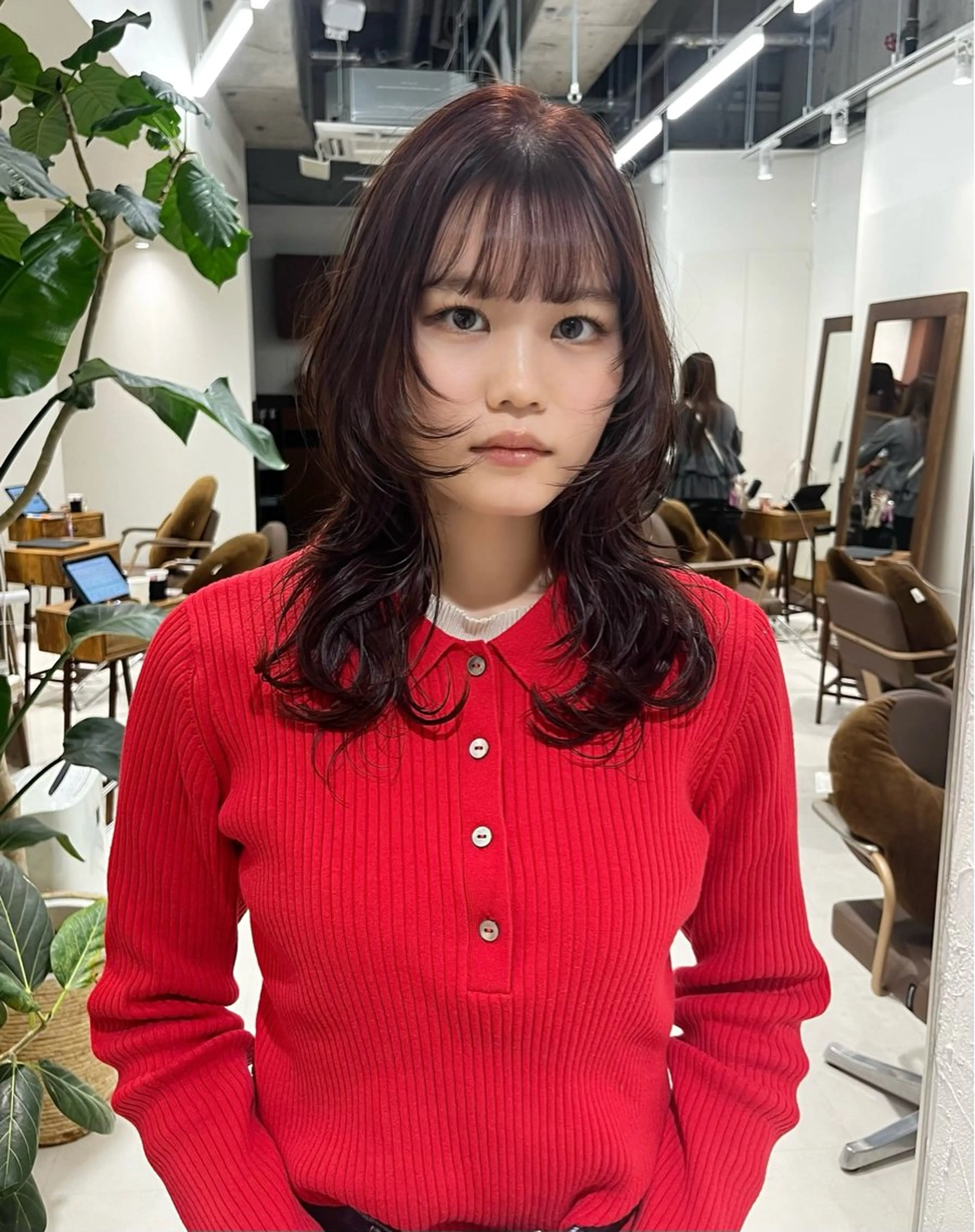 ミディアム カラー ブラウンカラー ピンクカラー ピンクブラウン レイヤーカット カット ヘアカラー トリートメント レイヤーカット/ブラ ウンカラー/河野凜のヘアスタイル