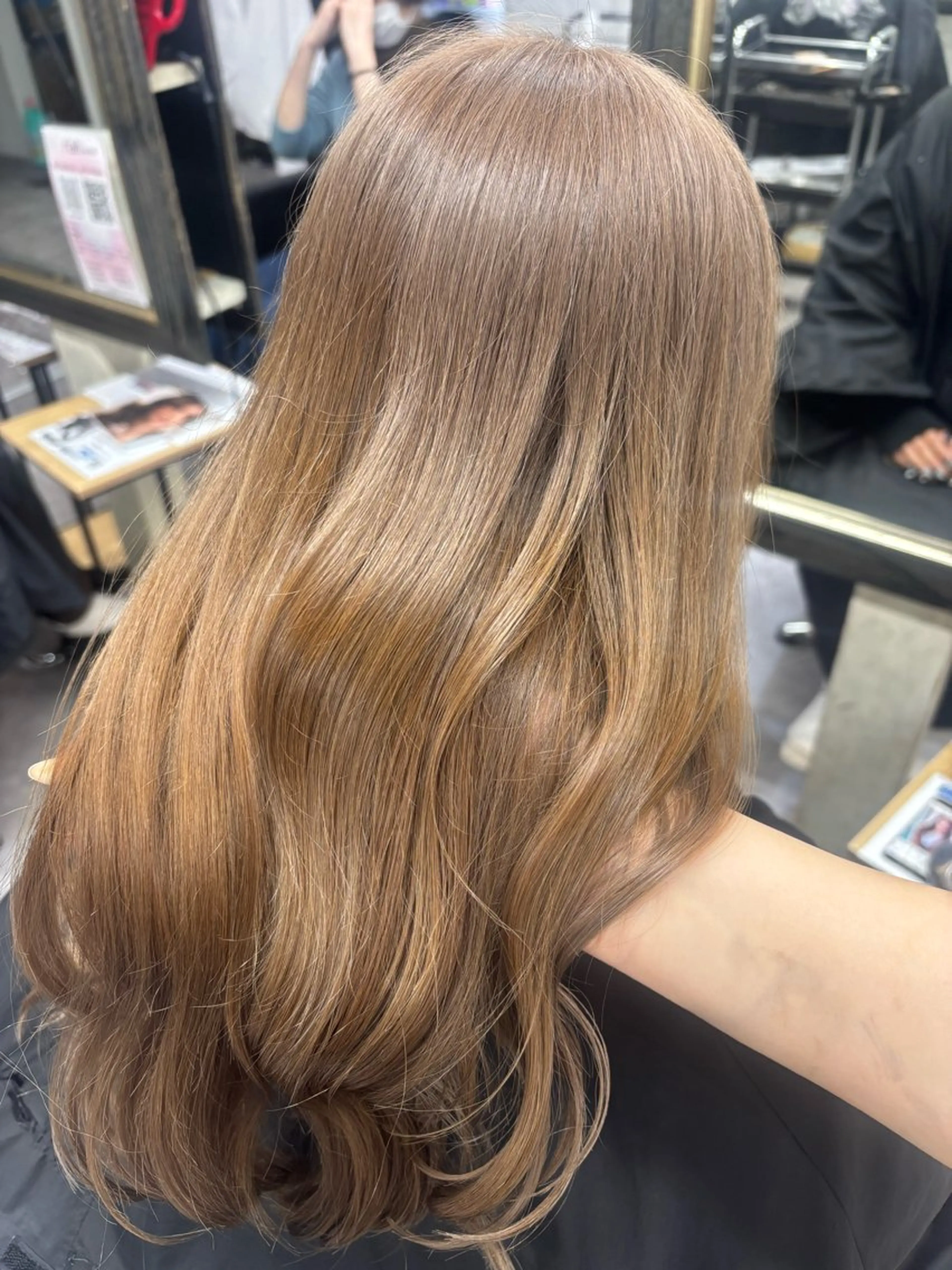 セミロング カラー ハイトーン/ダブル カラー/akihoのヘアスタイル