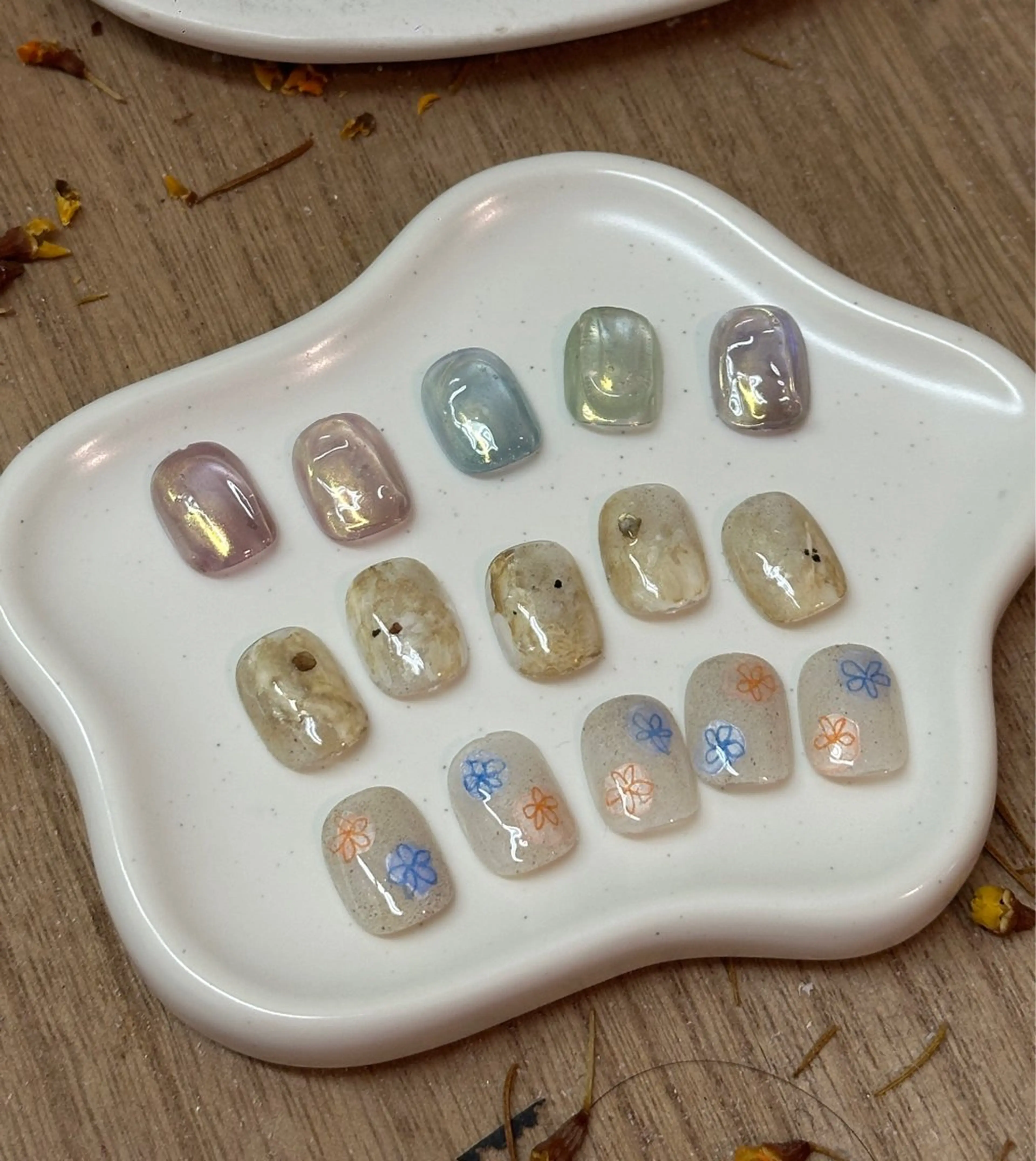 ネイル ハンドネイル 🎀 Hiyubi._.nail 🫧所属・🎀フェイ フェイ🫧💗のネイルデザイン