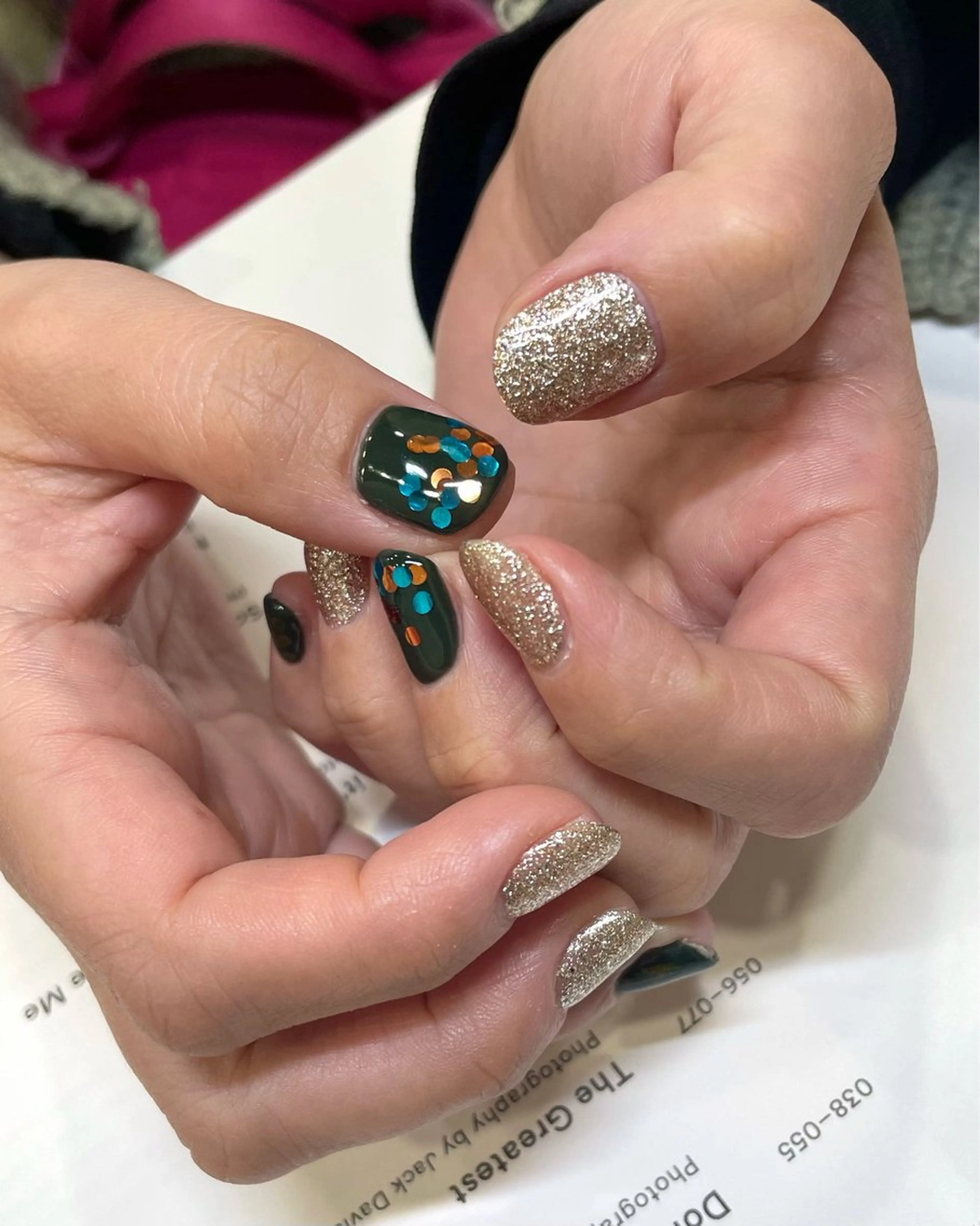 ネイル ホログラムネイル キラキラネイル nailsalon amity🌿池田のネイルデザイン