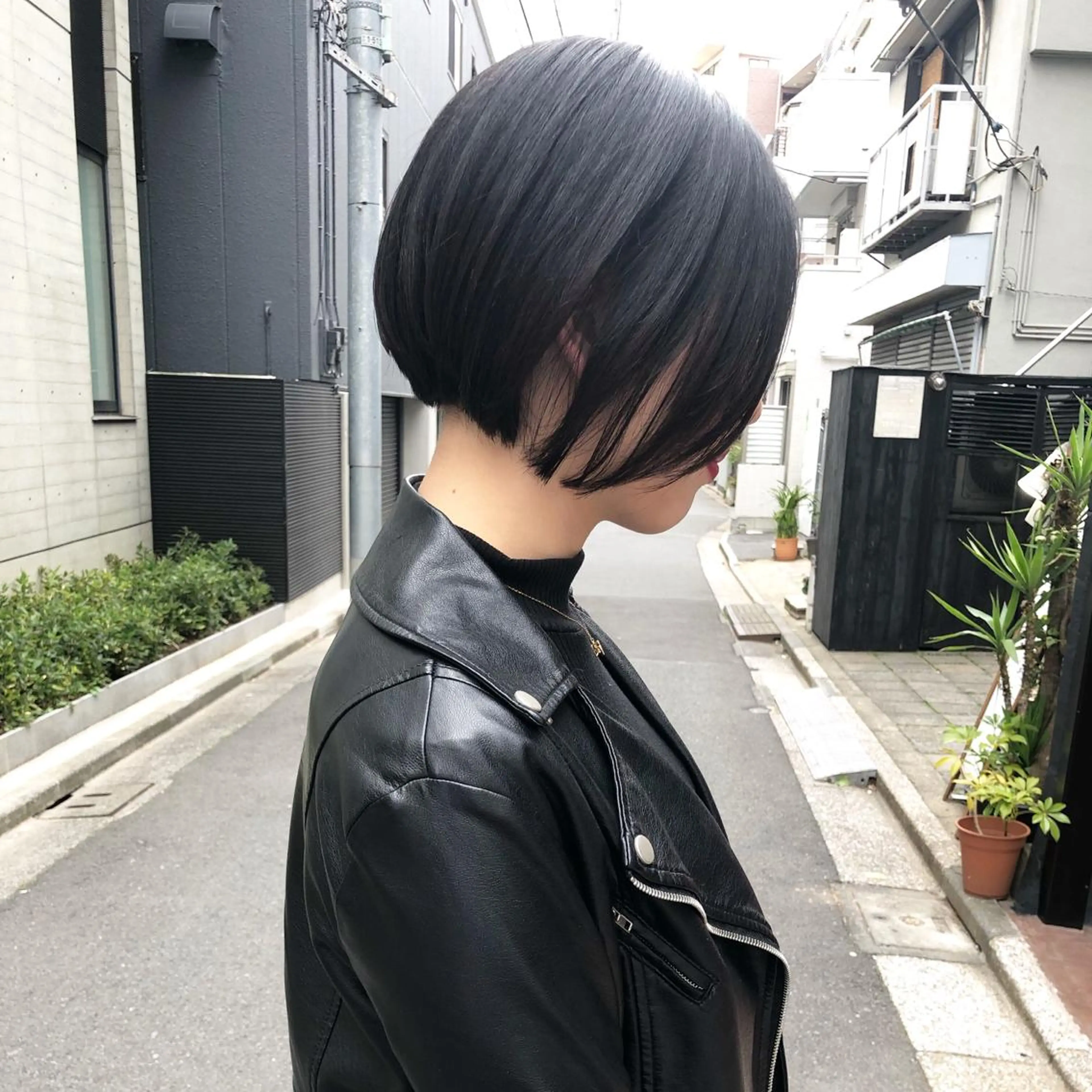 ショート 切りっぱなしボブ ボブ 外国人風カラー ハイライト レイヤーカット ショート職人 美容師【KENTA】のヘアスタイル