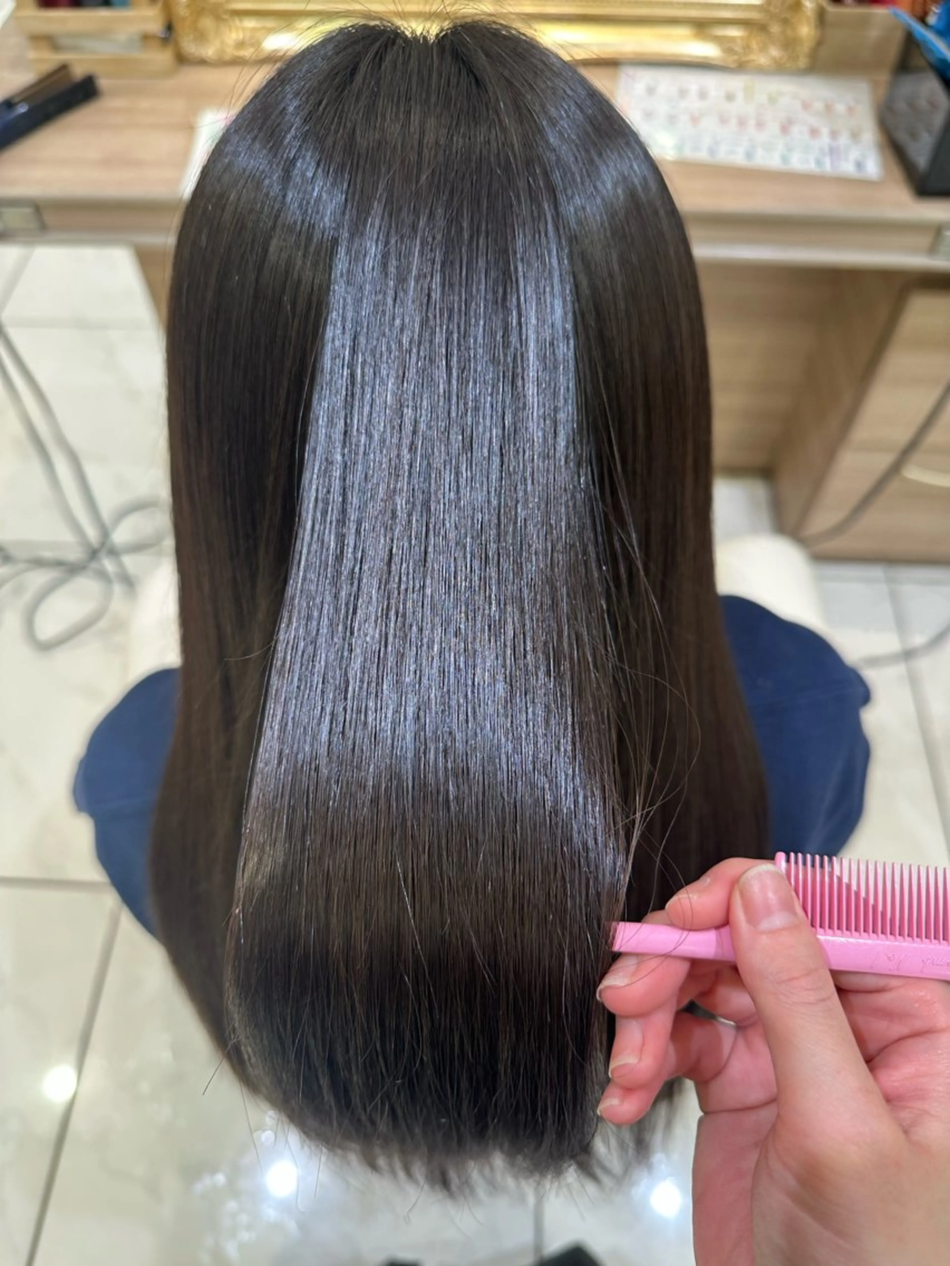 ロング カット 縮毛矯正 トリートメント 🎀艶髪カラー🎀 Aiのヘアスタイル