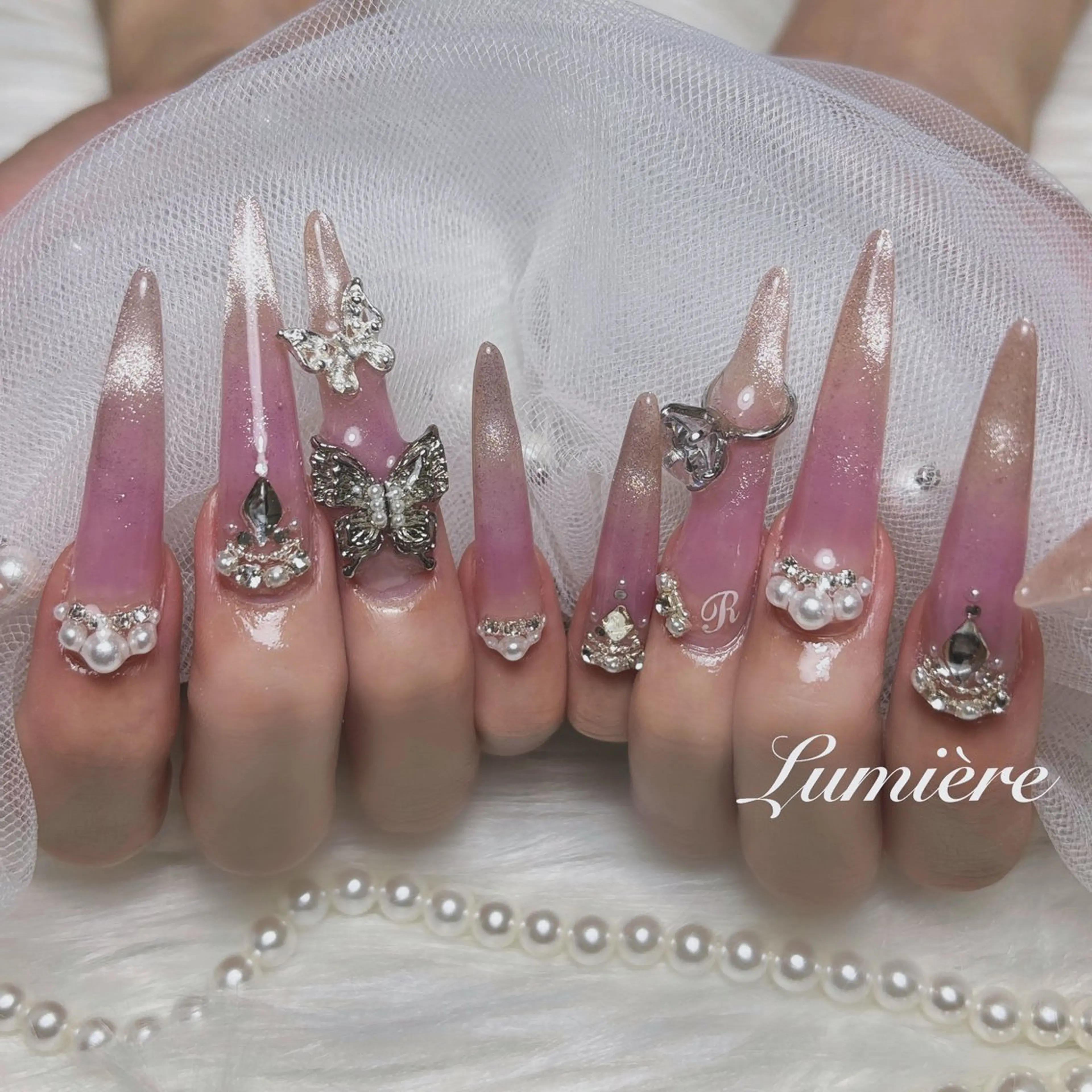 ネイル ロングネイル スーパーロングネイル ハンドネイル Lumière/ 超ロング/ワンホンのネイルデザイン