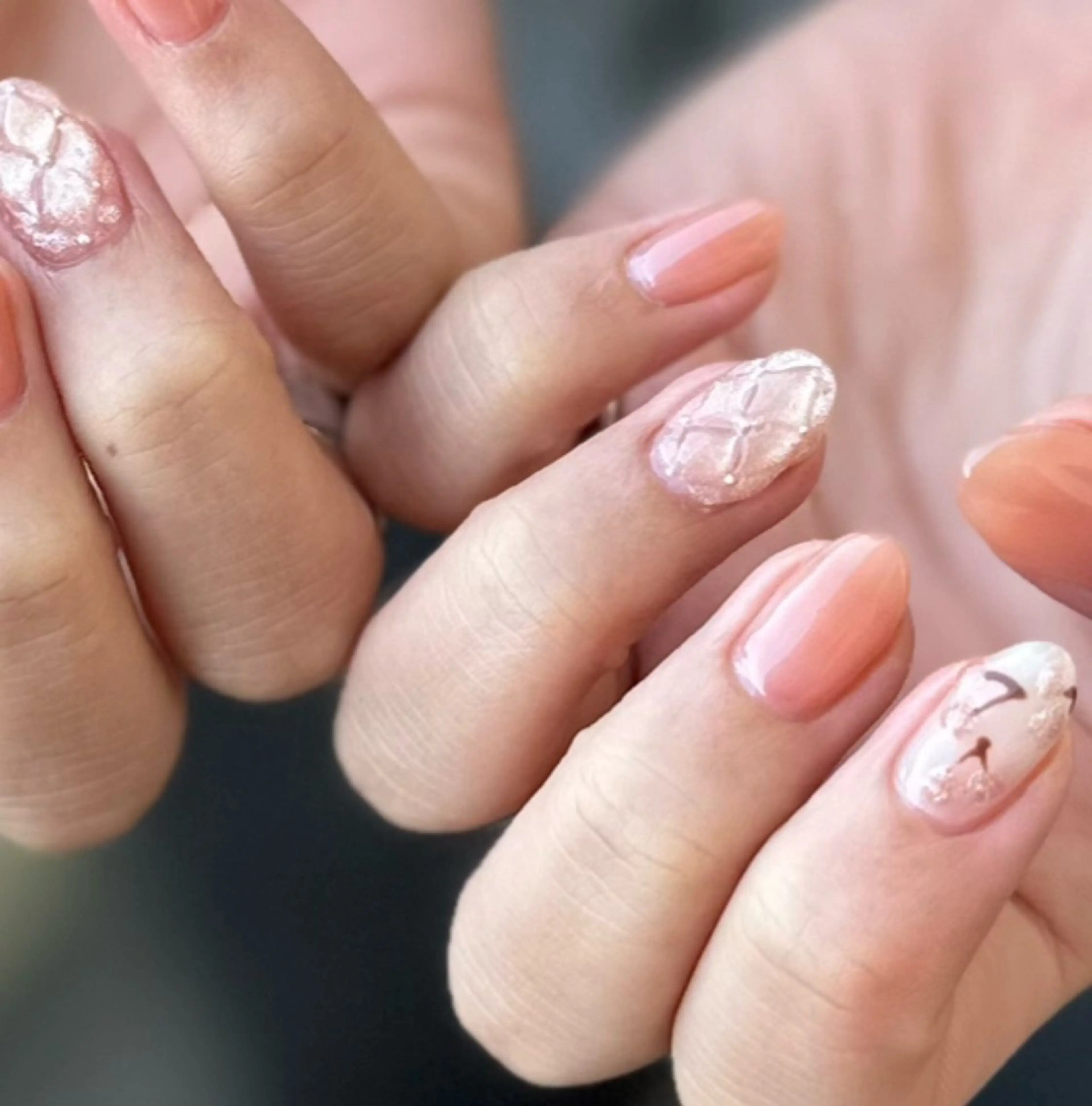 ネイル 新山 聖のネイルデザイン