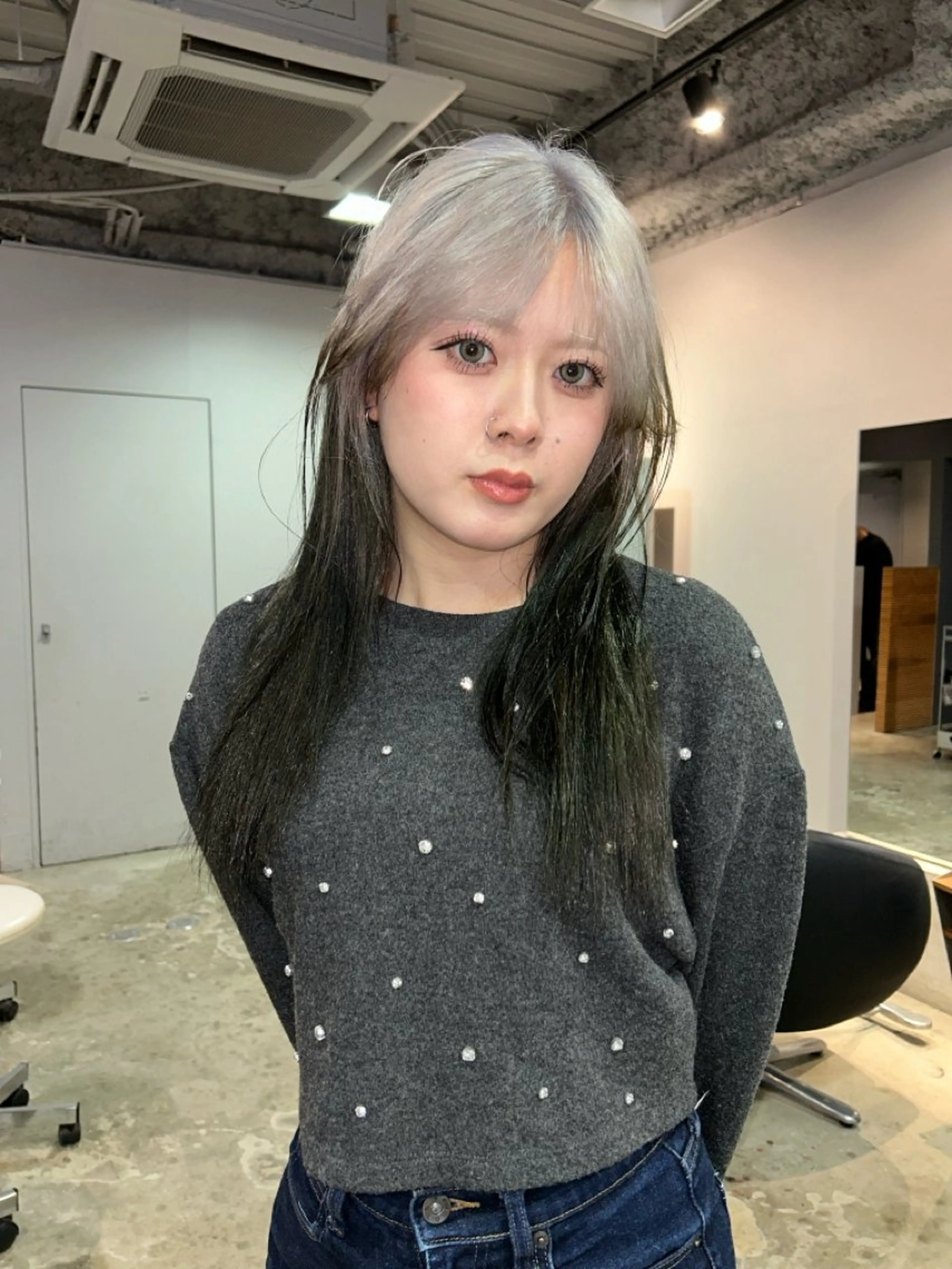 セミロング ハイトーン特化/和音 【デザインカラー】のヘアスタイル