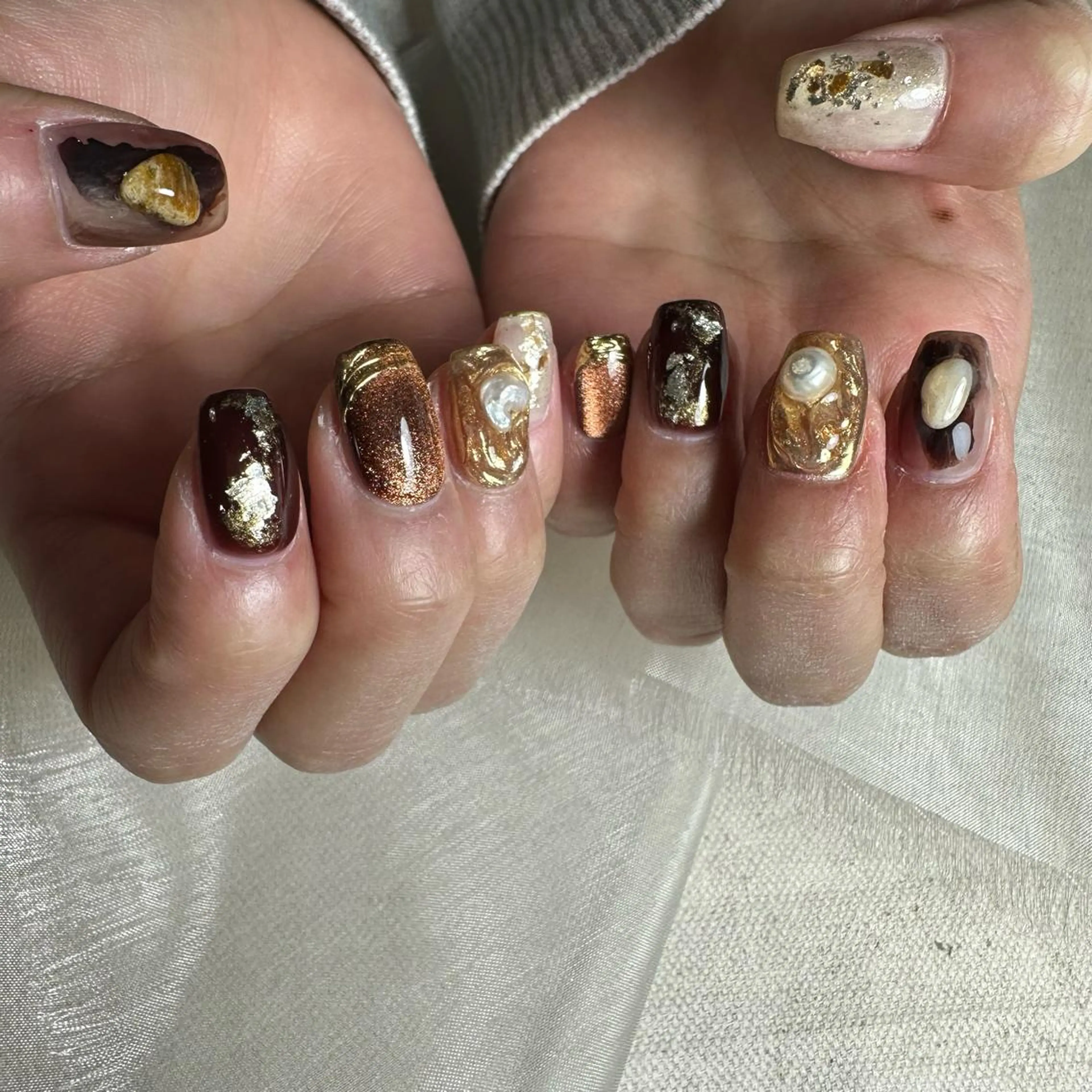 ネイル ハンドネイル 里見 麗のネイルデザイン